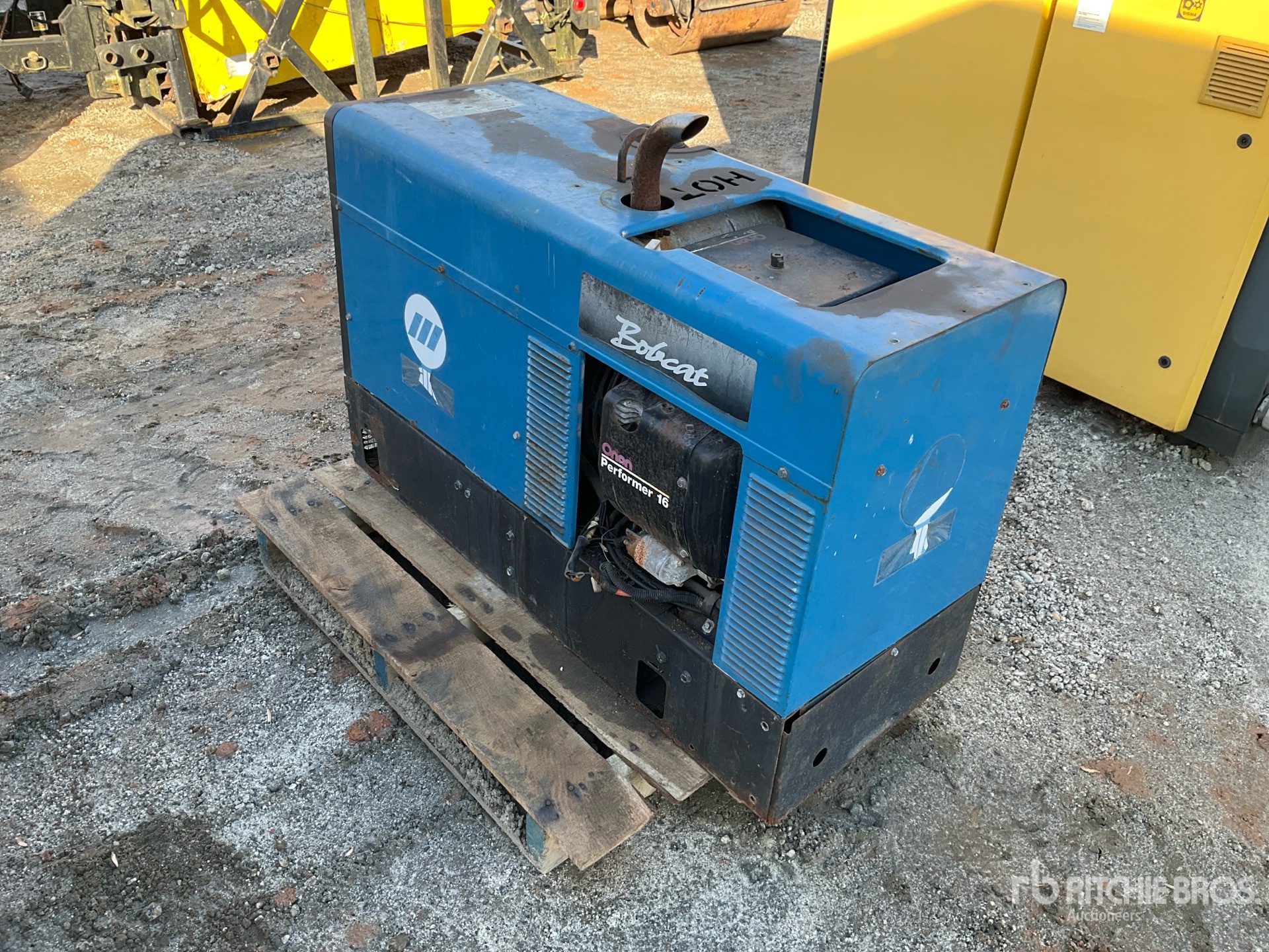 General Appearance with Foto, angolo posteriore sinistro