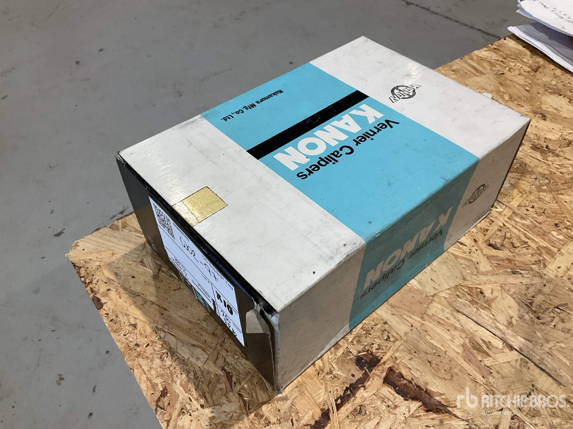 General Appearance with Foto, angolo anteriore sinistro