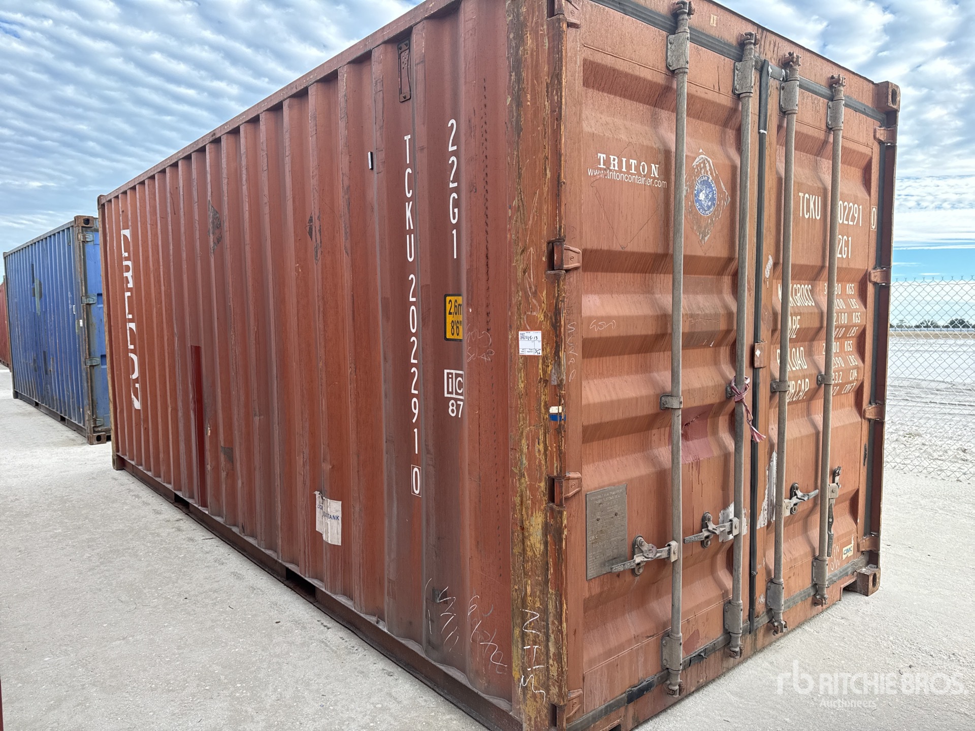 General Appearance with Picture, Right Front Corner