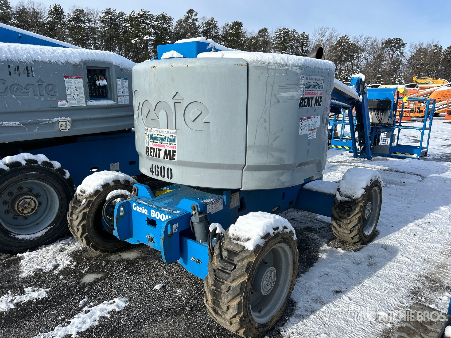 General Appearance with Picture, Right Rear Corner