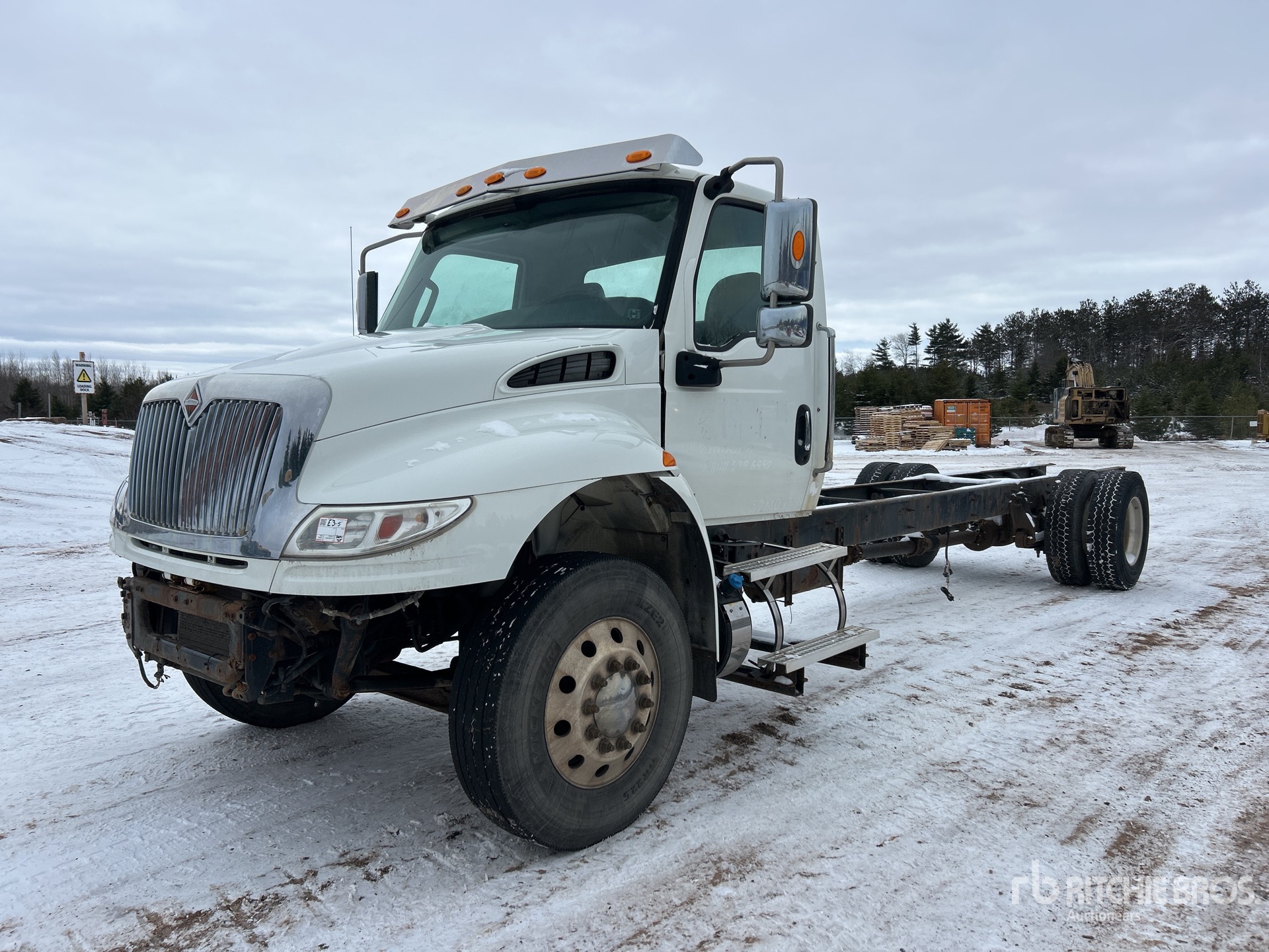 General Appearance with Featured Photo