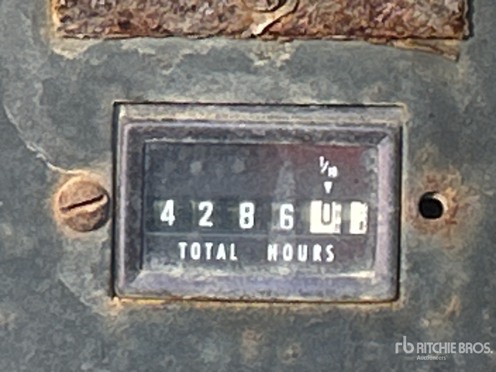 General Appearance with Hour Meter / Odometer