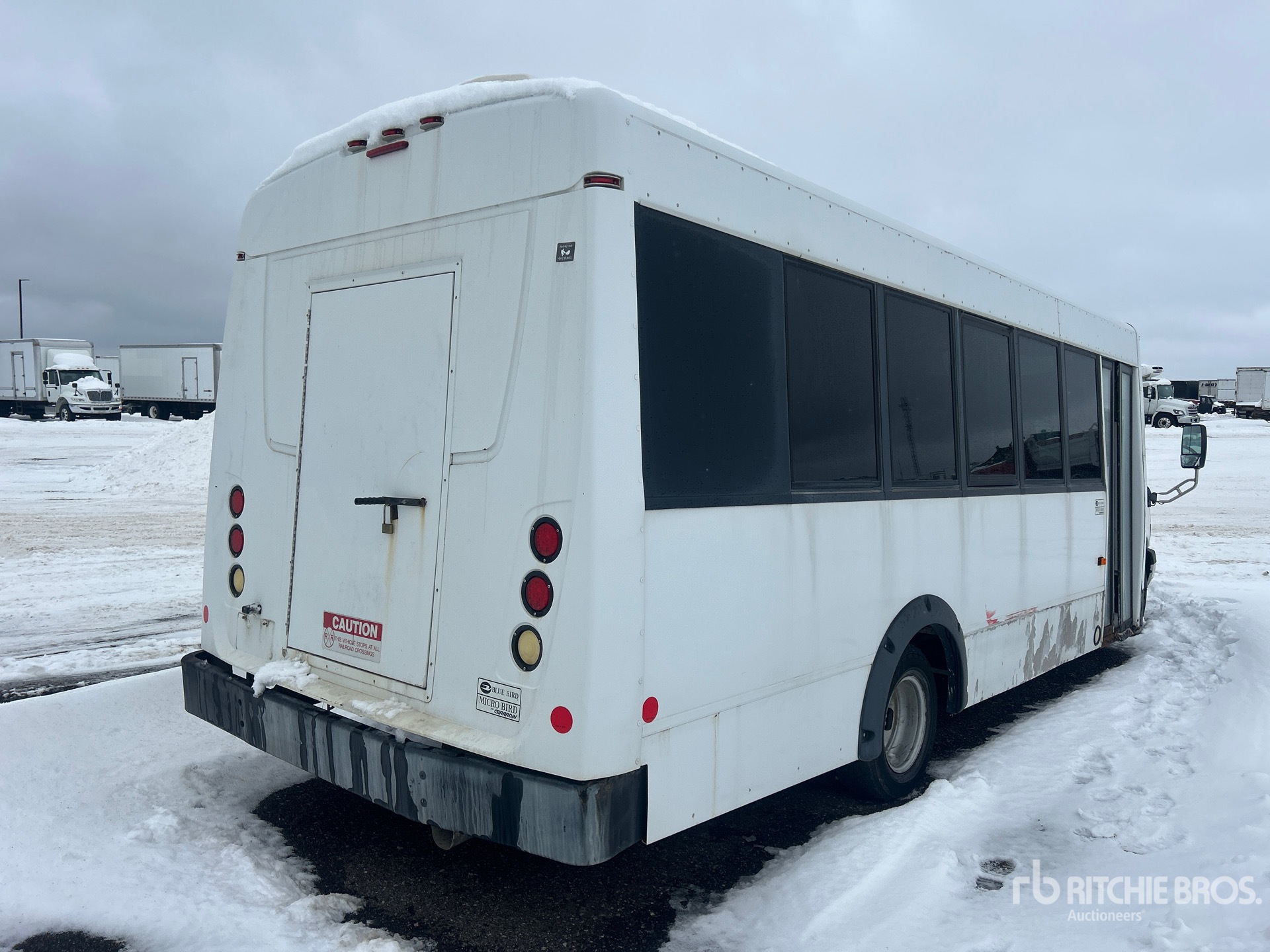 General Appearance with Imagen: esquina trasera derecha