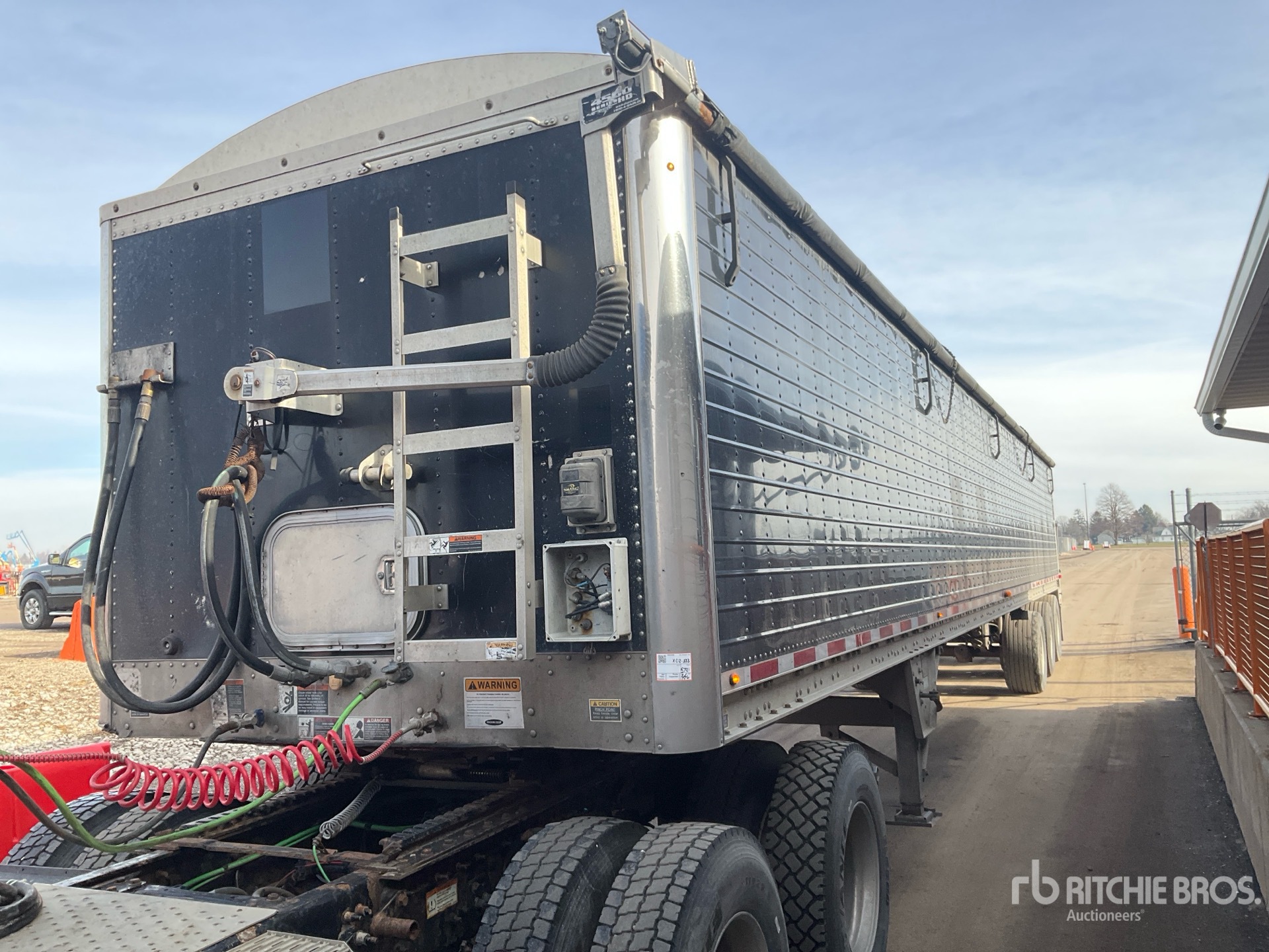 General Appearance with Featured Photo