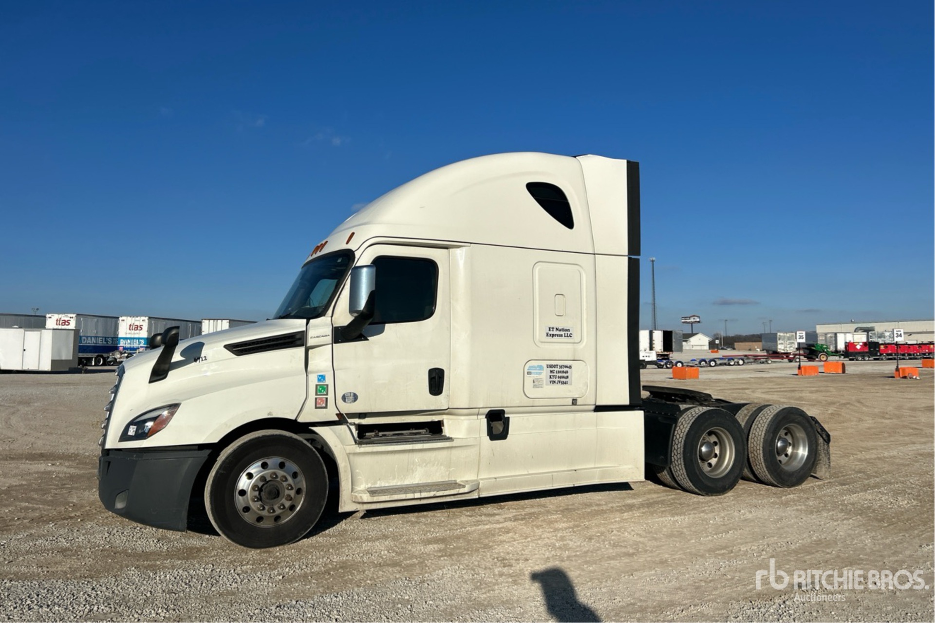 General Appearance with Picture, Left Front Corner