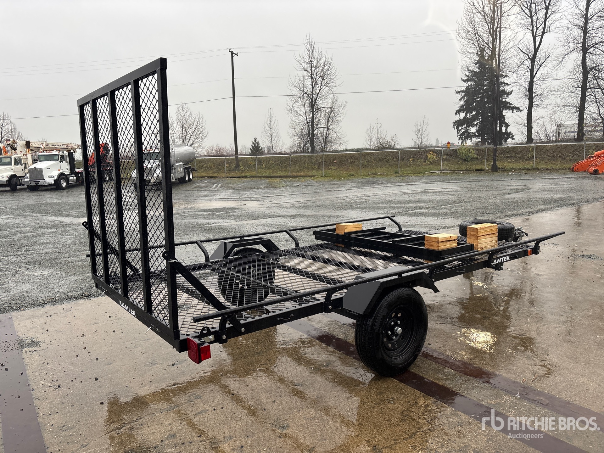 General Appearance with Imagen: esquina trasera derecha