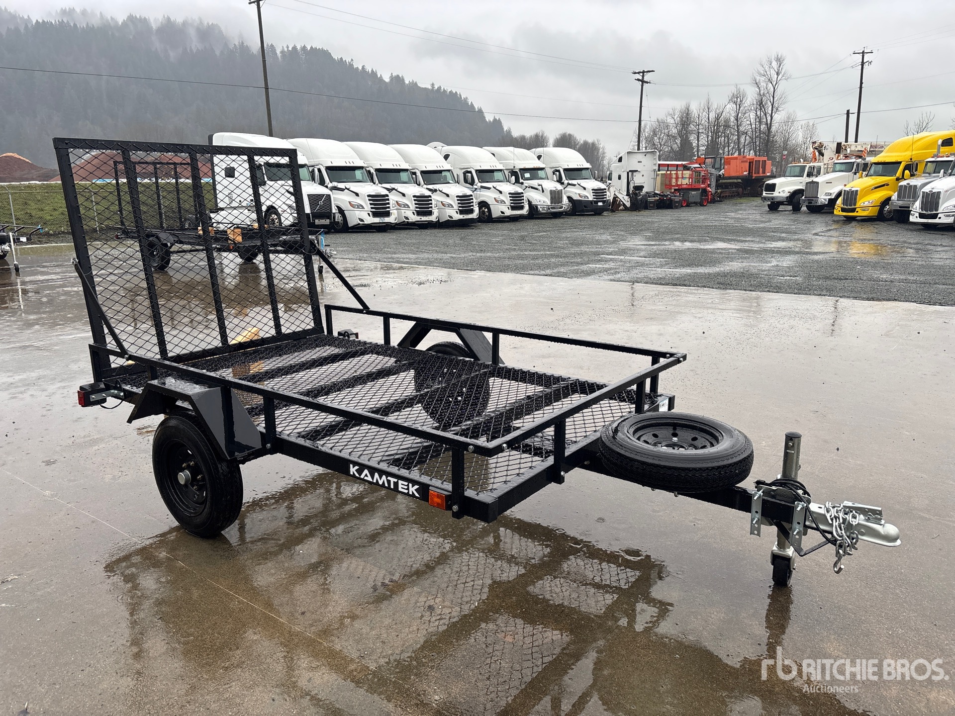 General Appearance with Picture, Right Front Corner