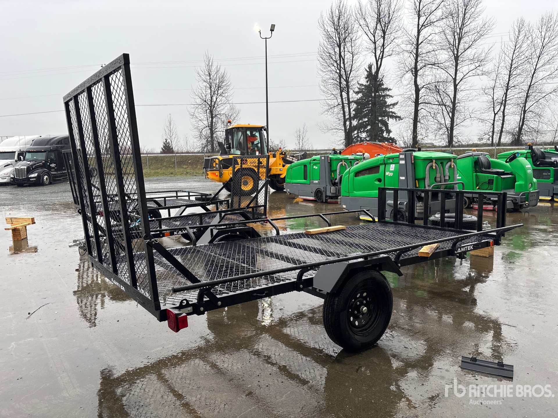 General Appearance with Picture, Right Rear Corner