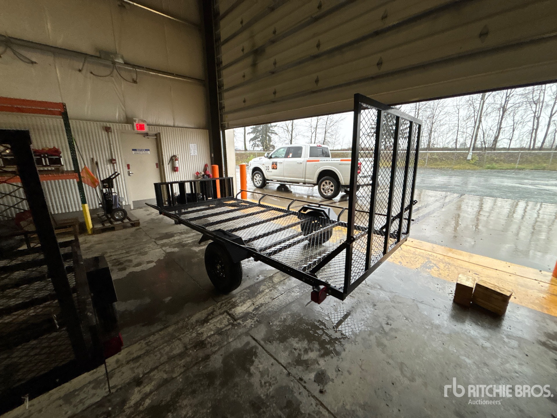 General Appearance with Picture, Left Rear Corner