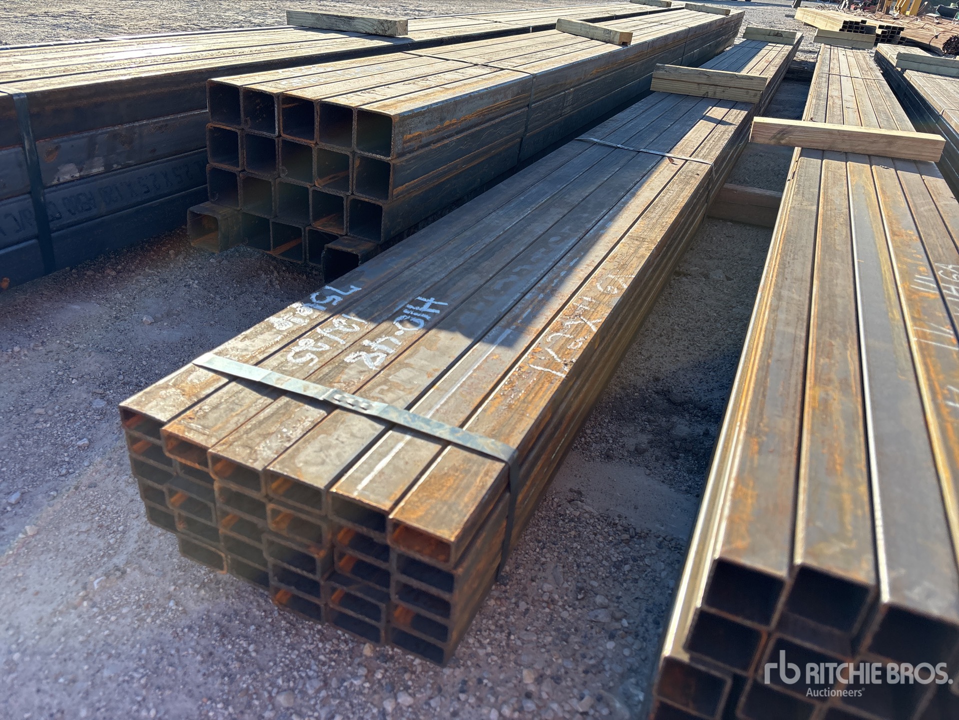 Aspect général with Image, coin arrière gauche