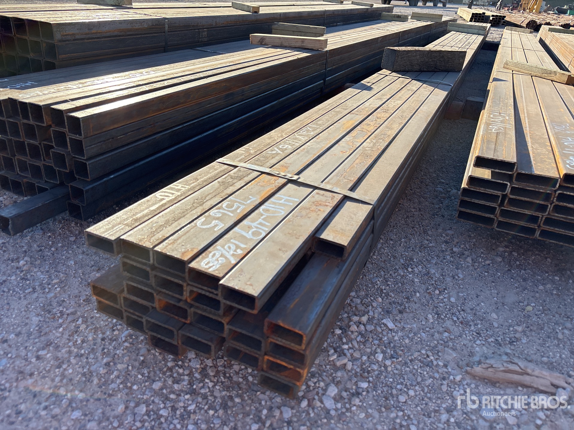 Aspect général with Image, coin arrière gauche