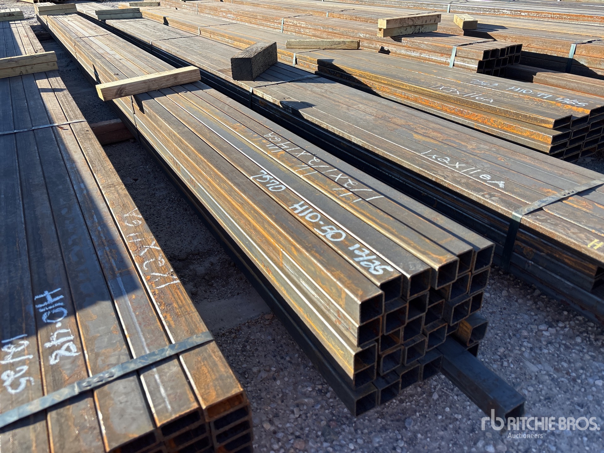 Aspect général with Image, coin avant gauche