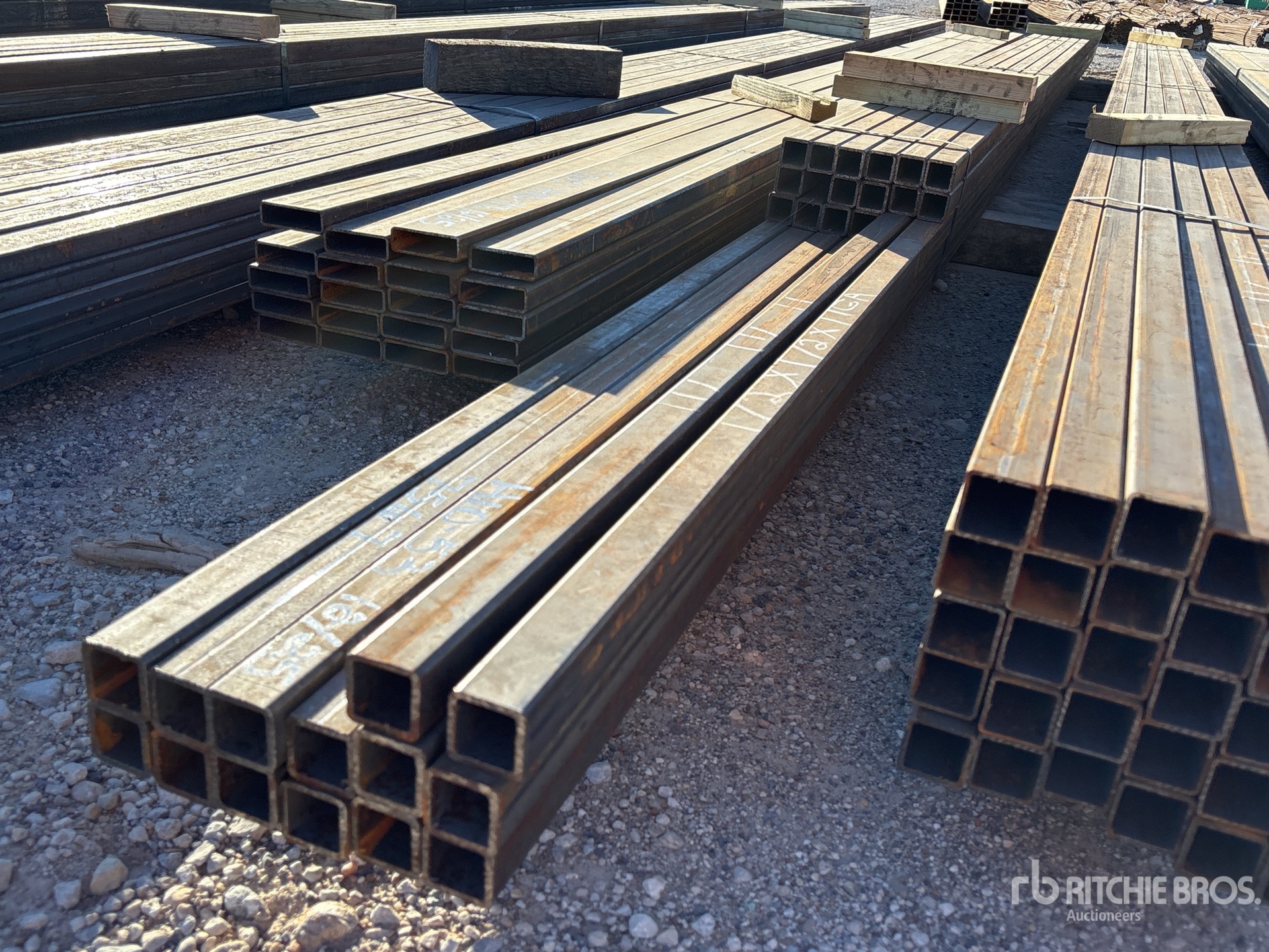 Aspect général with Image, coin arrière gauche