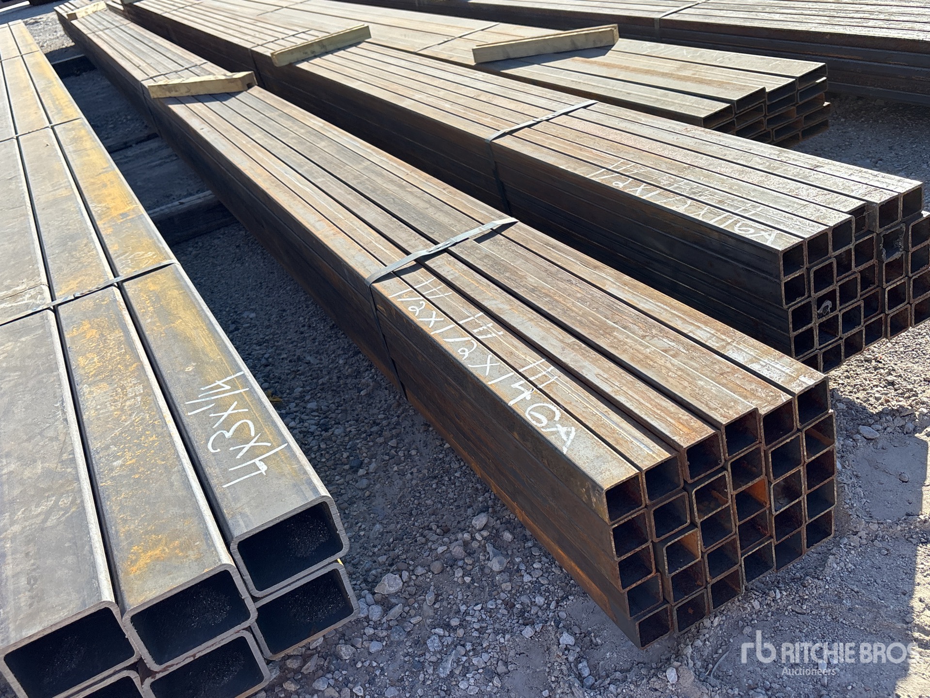 Aspect général with Image, coin arrière gauche