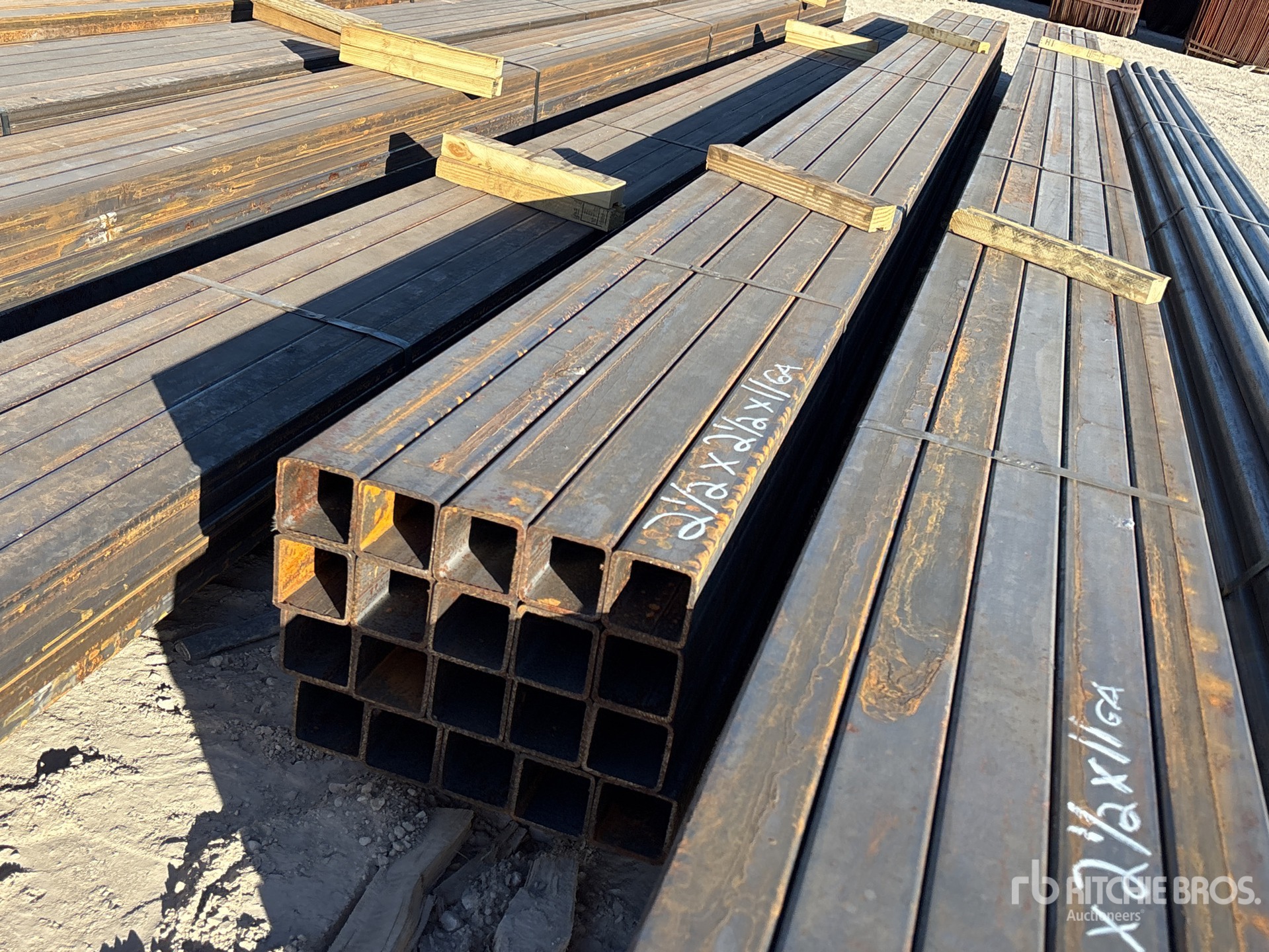 Aspect général with Image, coin avant droit