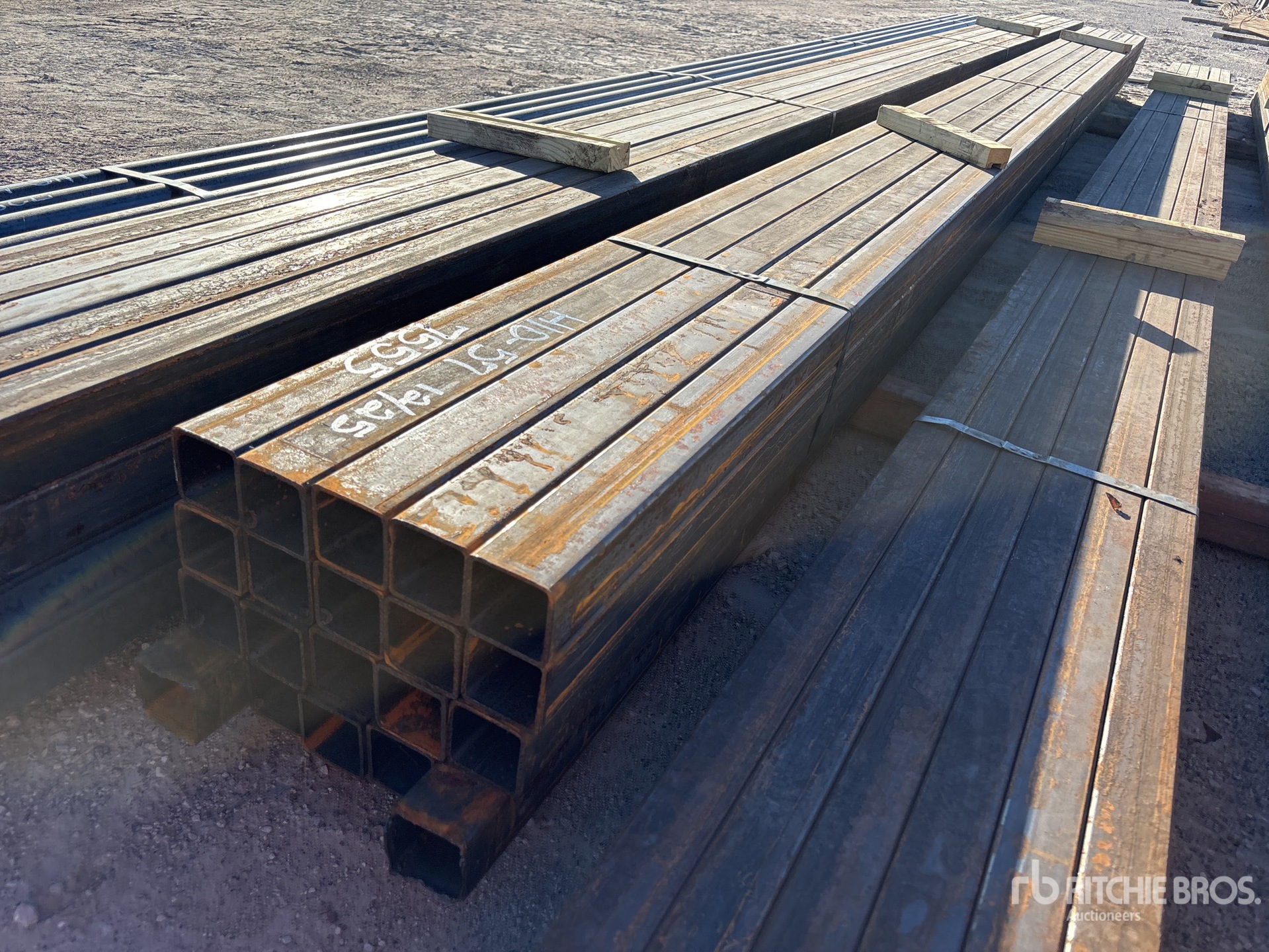 Aspect général with Image, coin arrière gauche