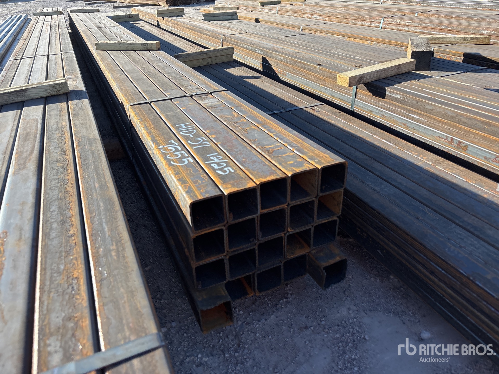 Aspect général with Image, coin avant gauche