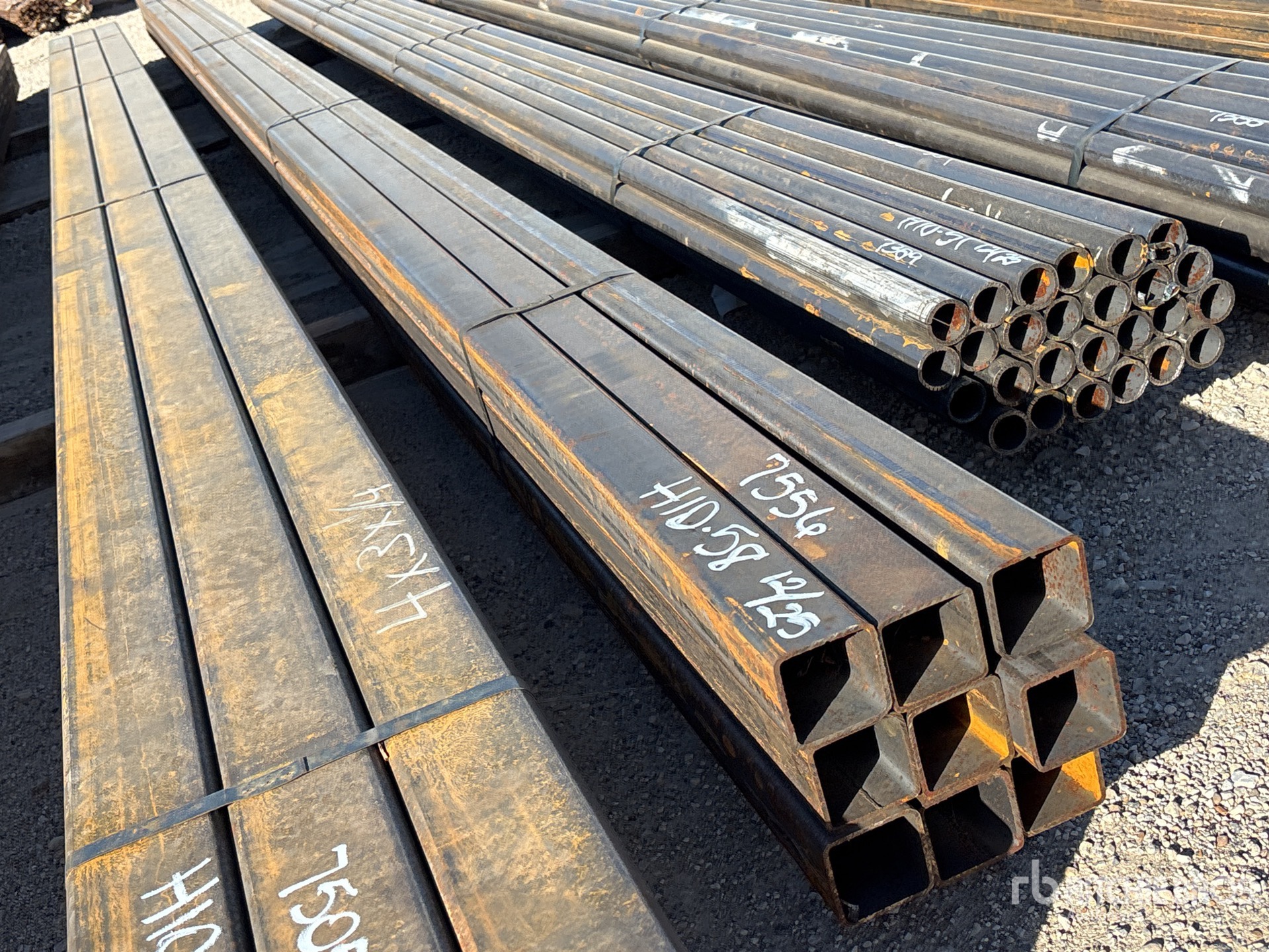 Aspect général with Image, coin avant gauche