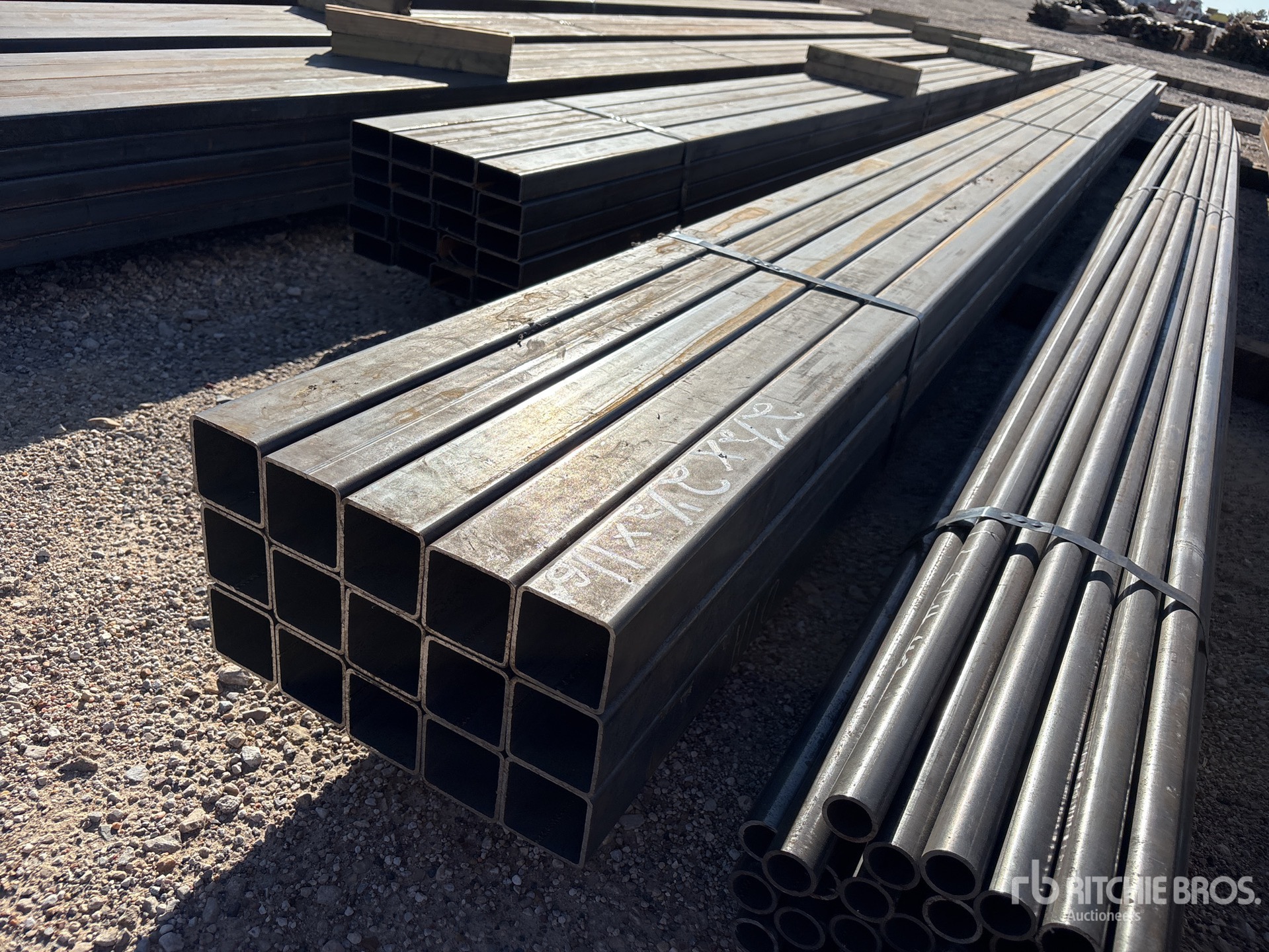 Aspect général with Image, coin avant droit