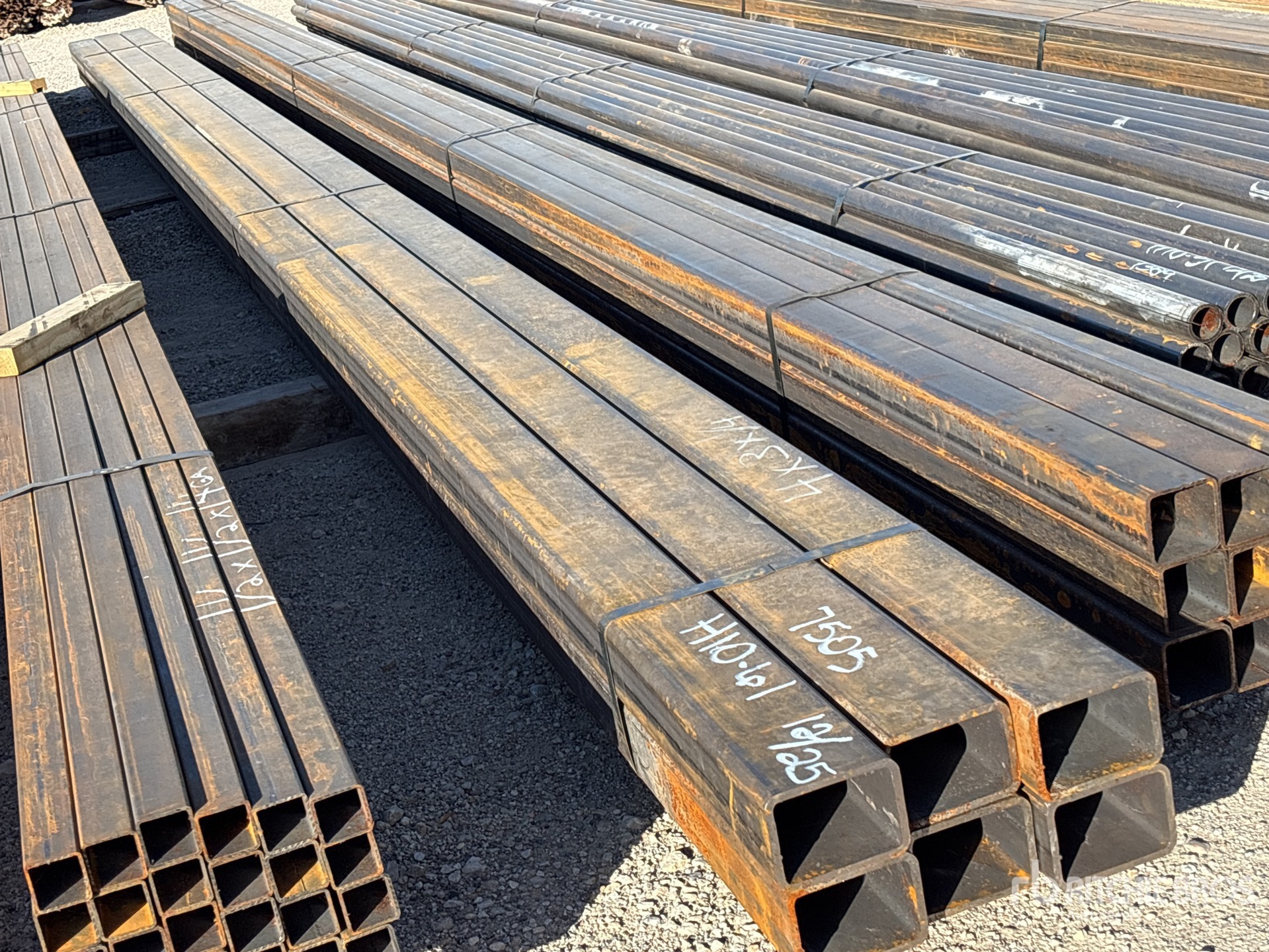 Aspect général with Image, coin avant gauche