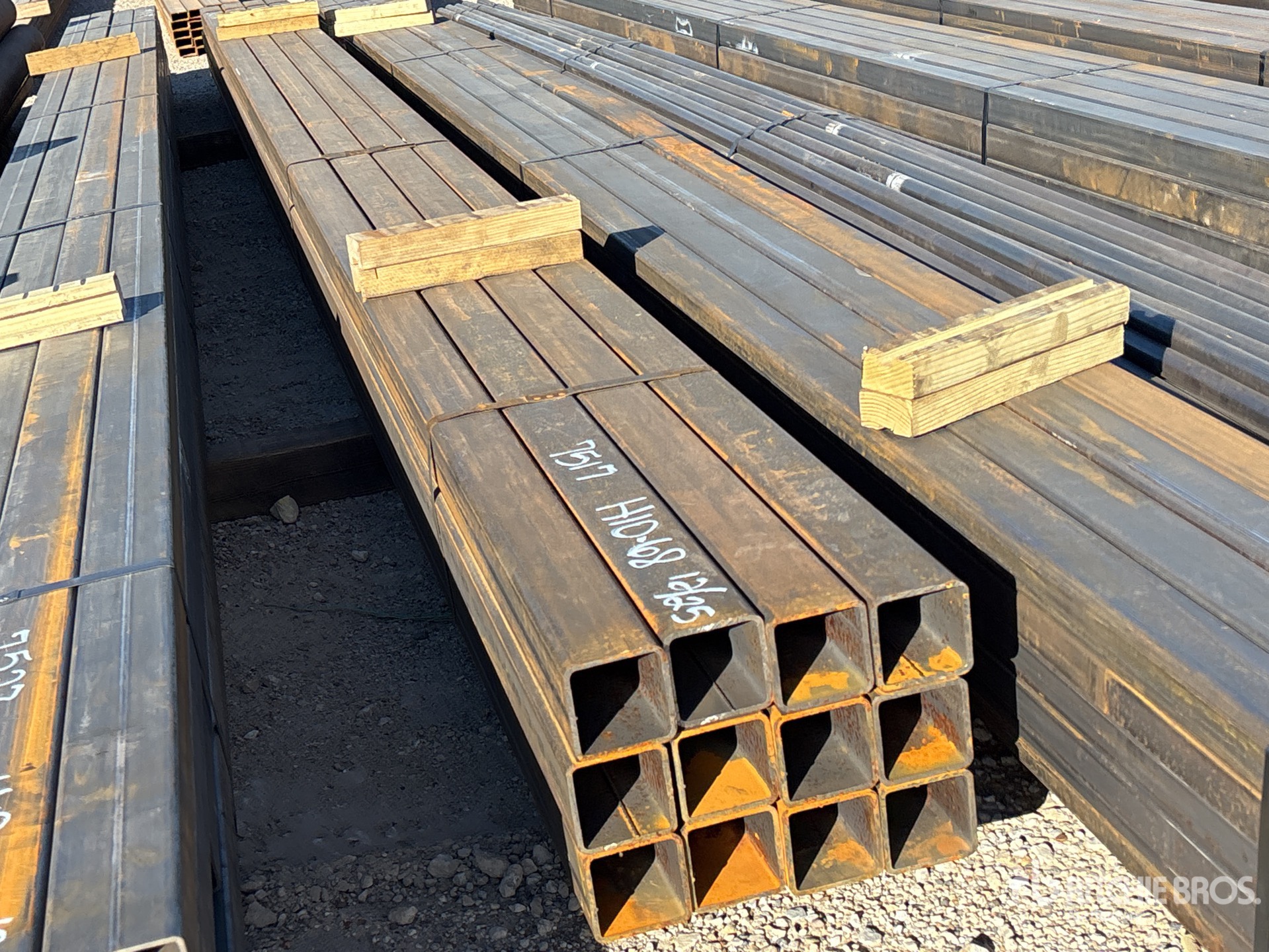 Aspect général with Image, coin avant gauche