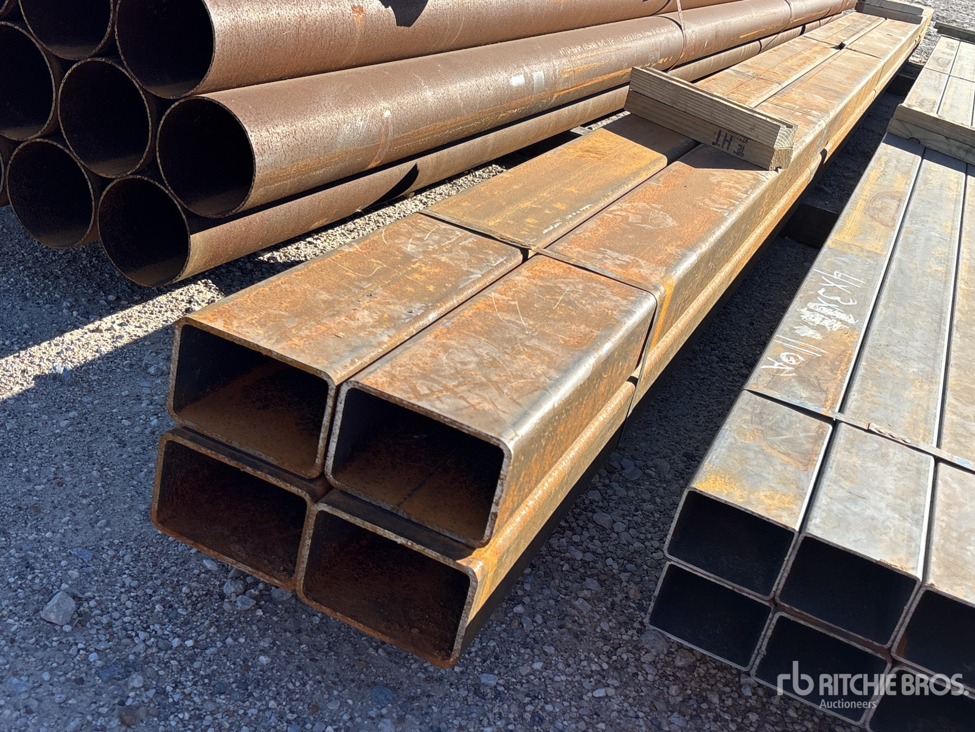 Aspect général with Image, coin avant droit