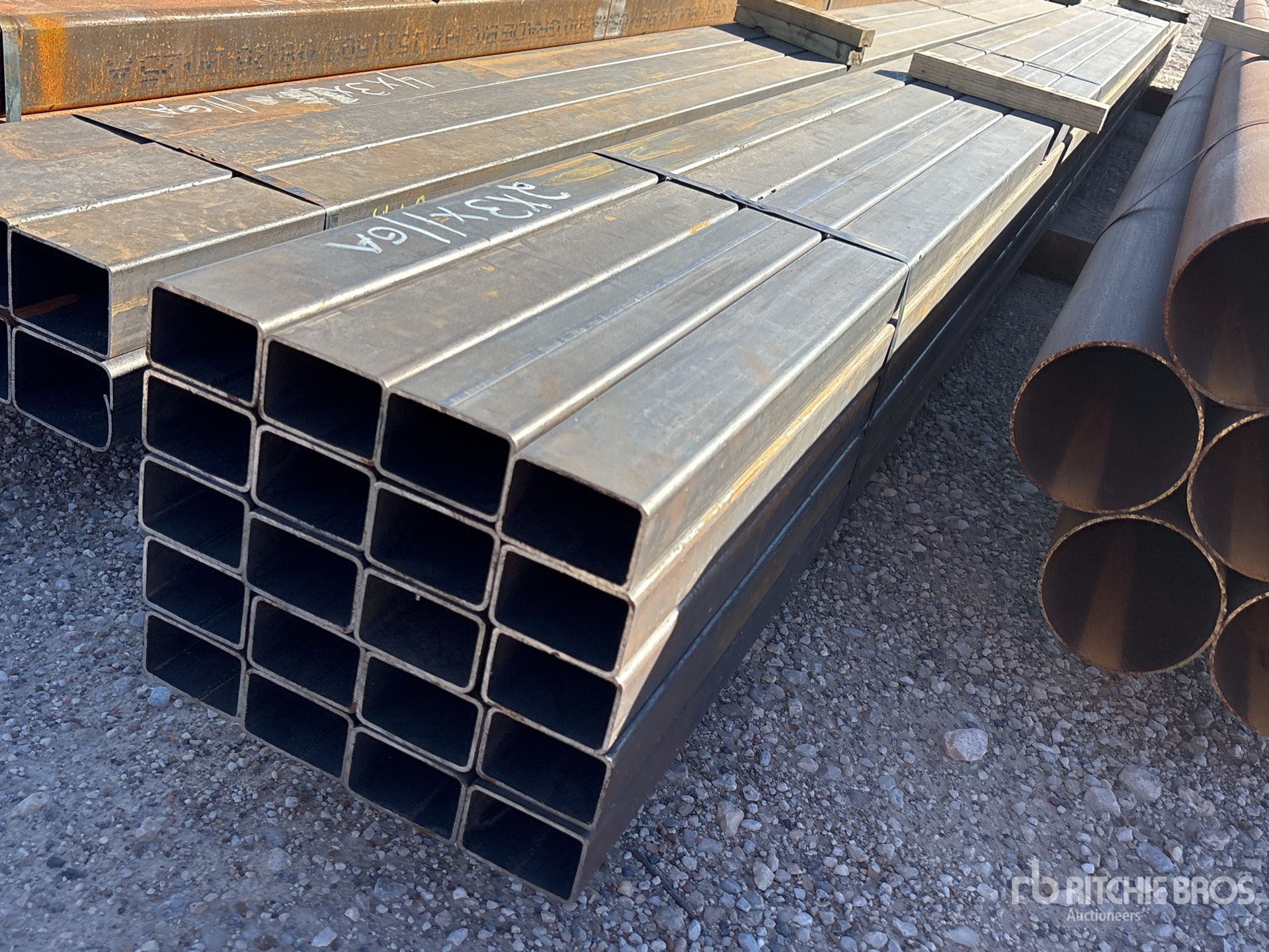 Aspect général with Image, coin avant droit