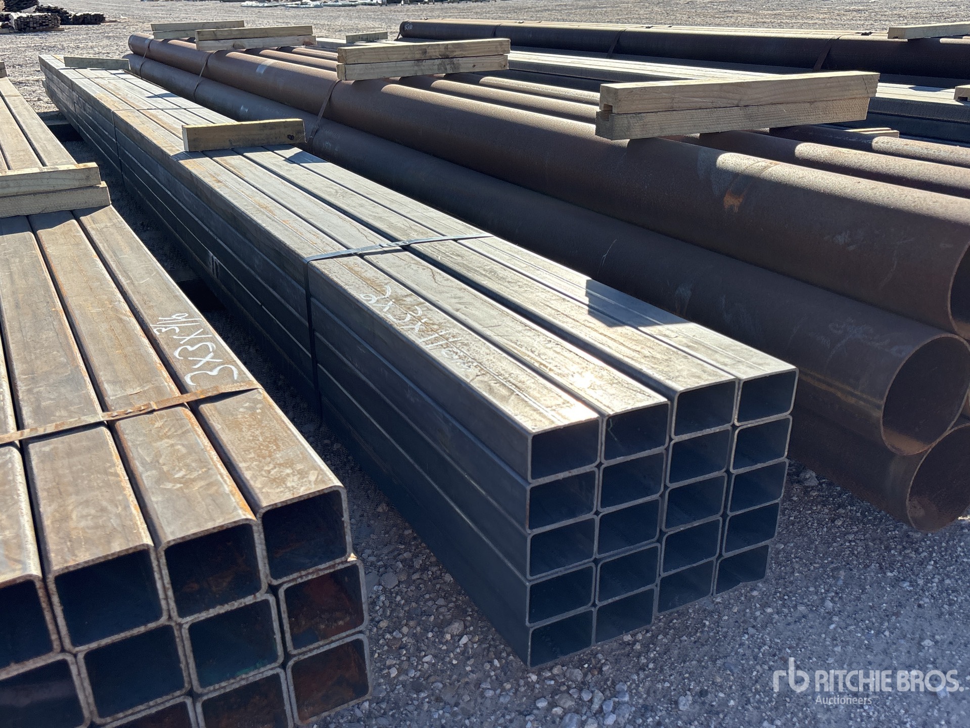 Aspect général with Image, coin arrière droit