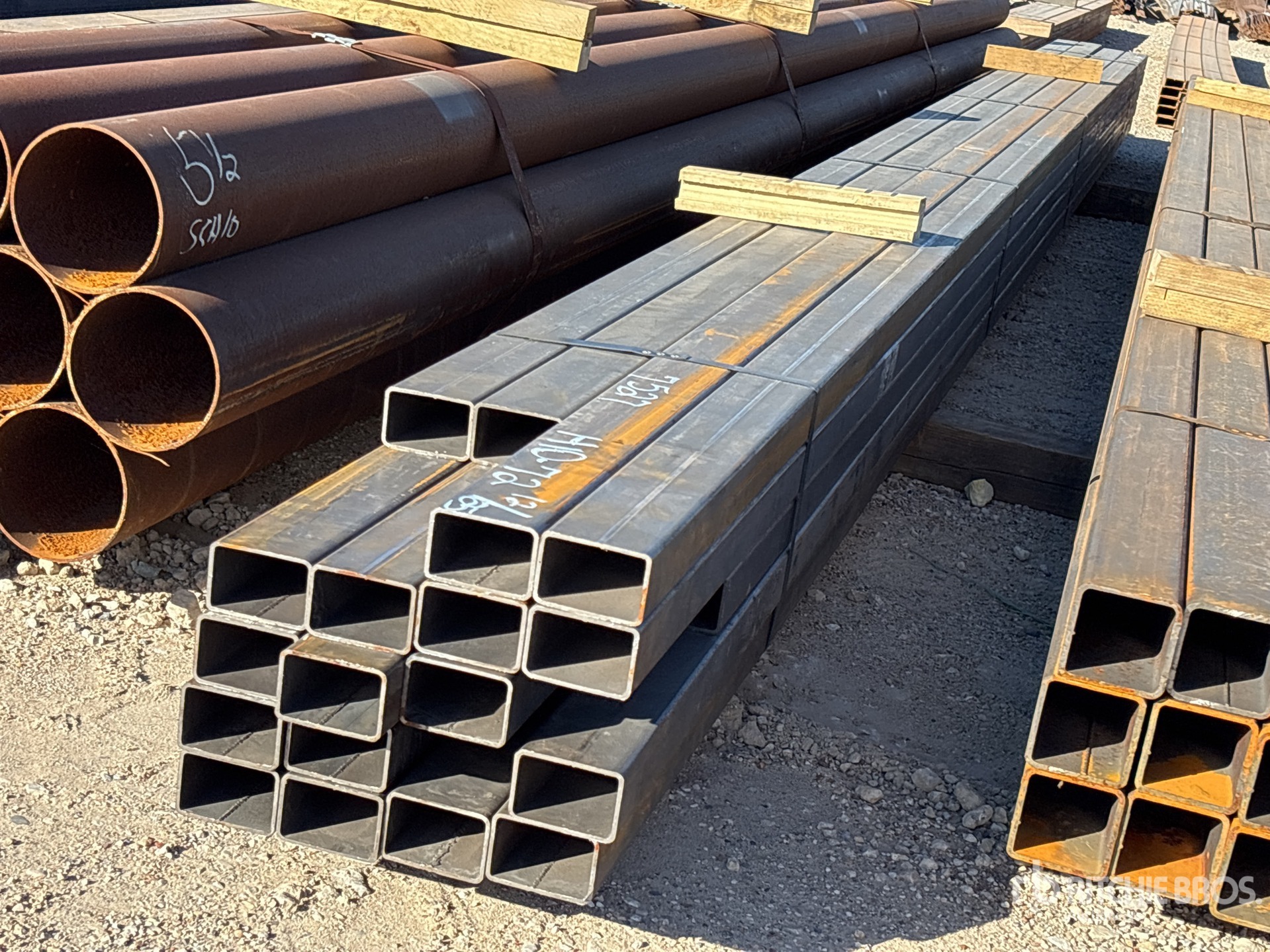 Aspect général with Image, coin arrière gauche