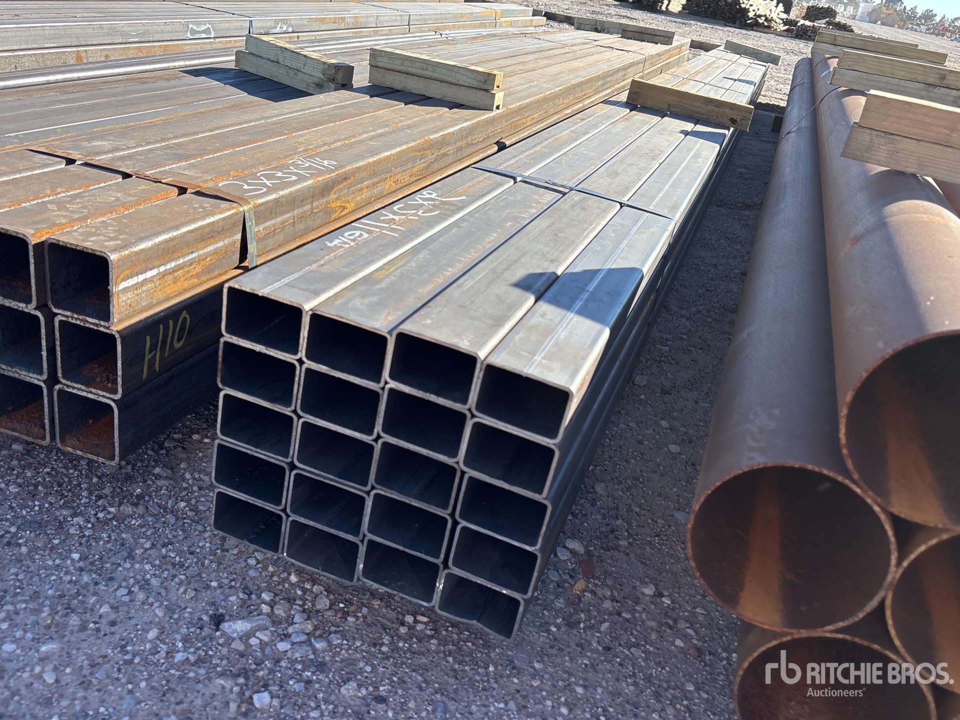 Aspect général with Image, coin avant droit