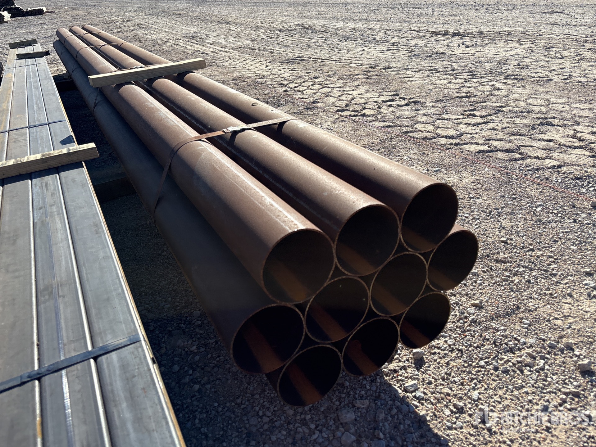 Aspect général with Image, coin arrière droit