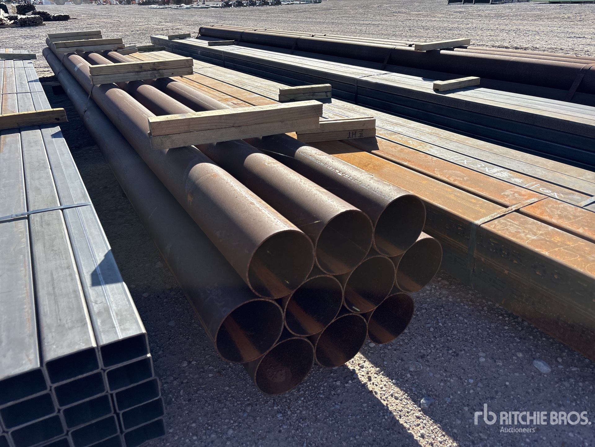 Aspect général with Image, coin arrière droit