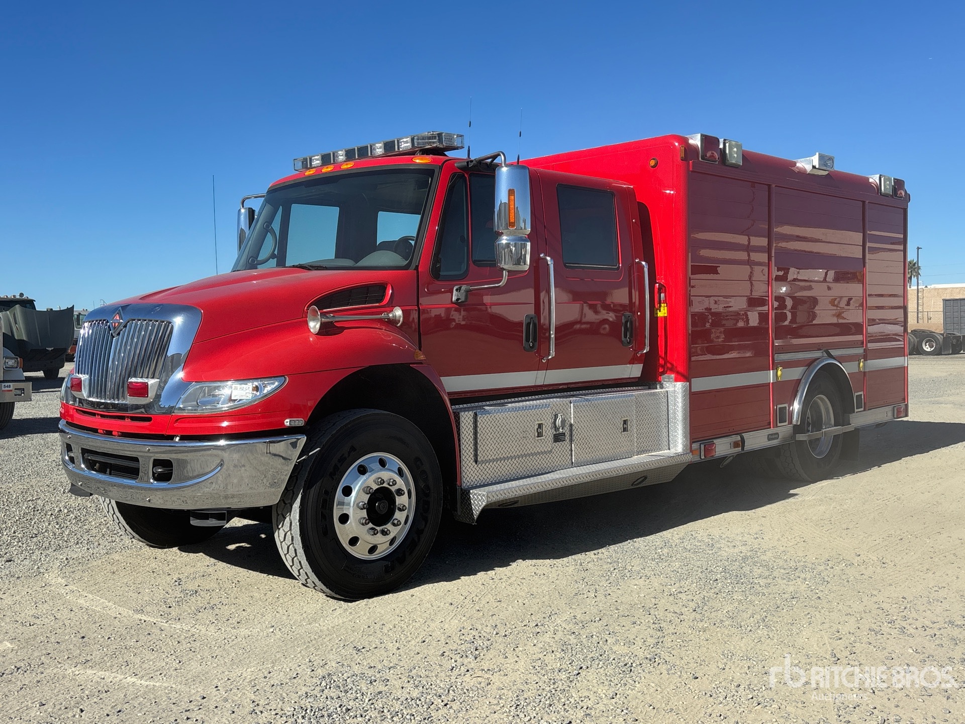 General Appearance with Picture, Left Front Corner