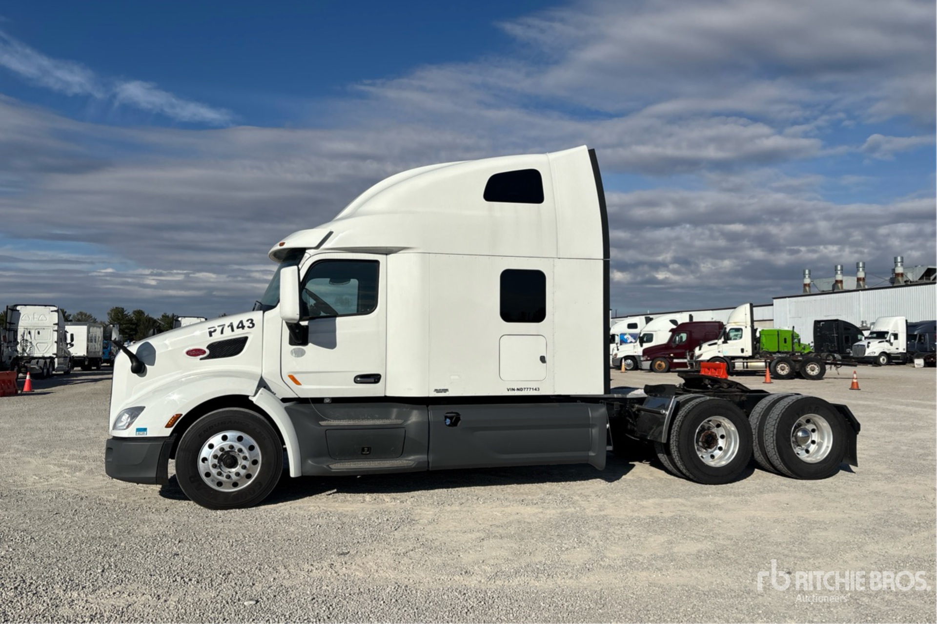 General Appearance with Picture, Left Front Corner