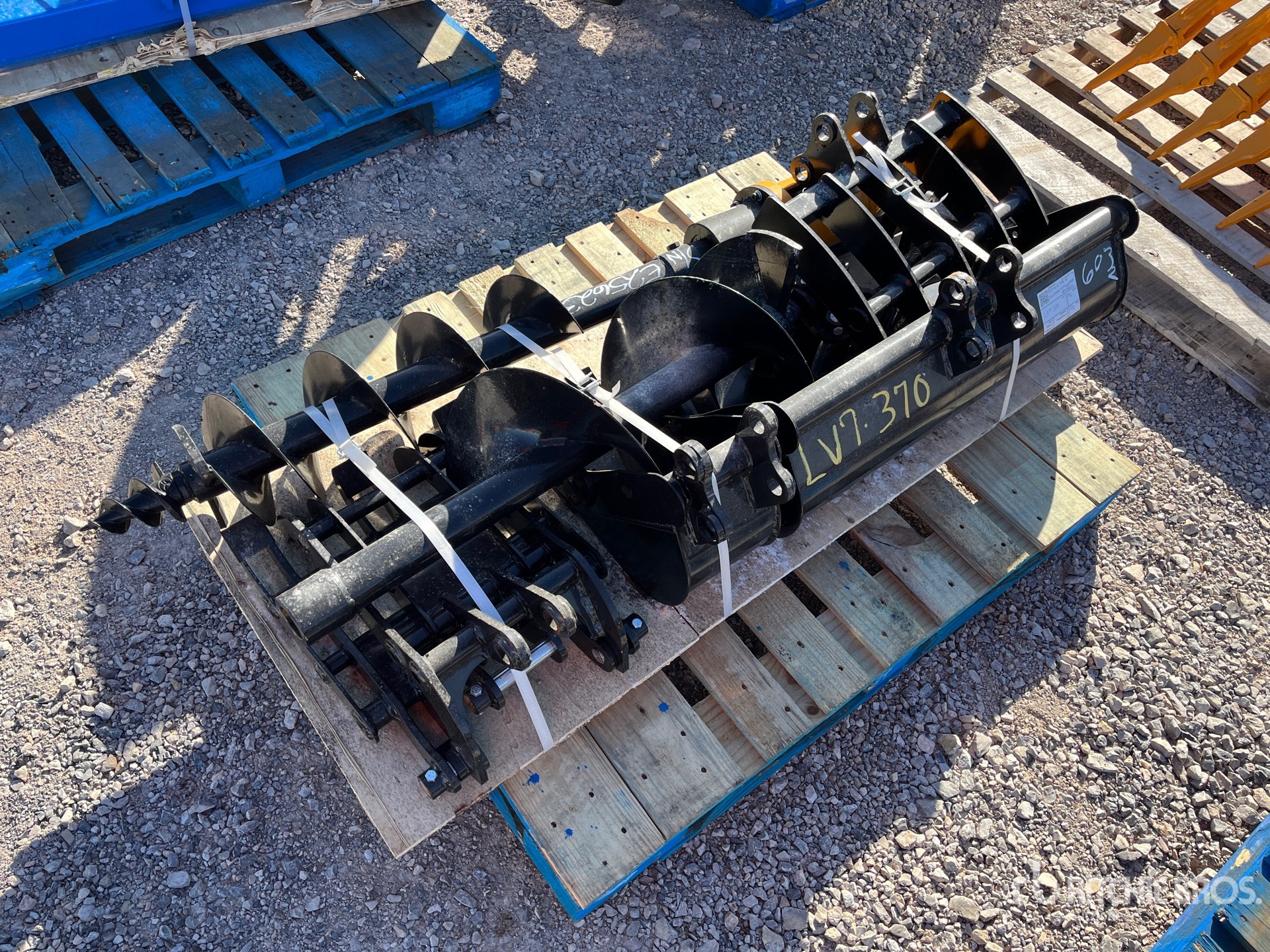 General Appearance with Foto, angolo anteriore destro