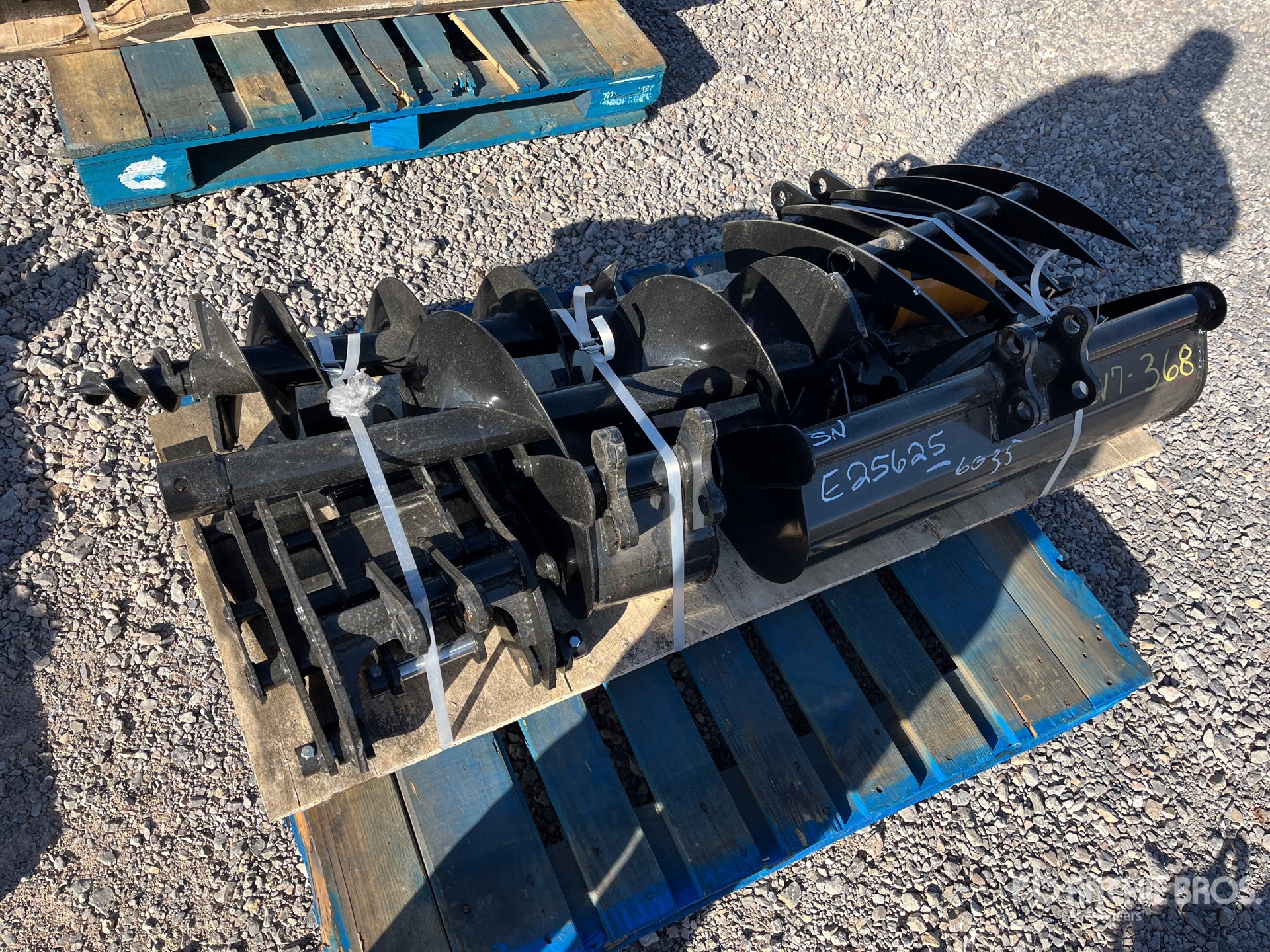 General Appearance with Foto, angolo anteriore destro