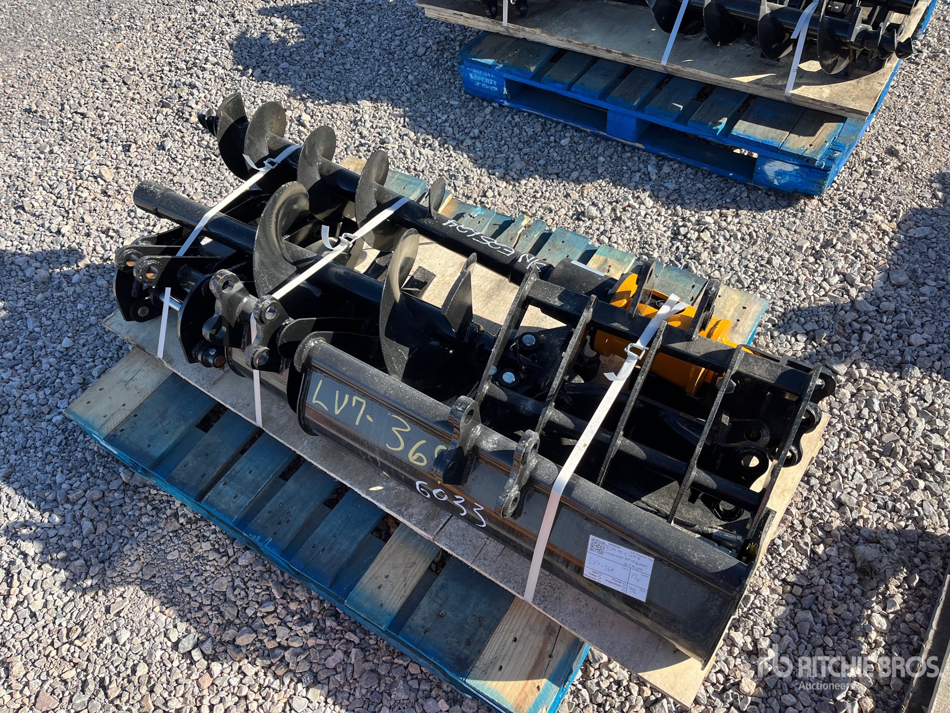 General Appearance with Foto, angolo posteriore sinistro