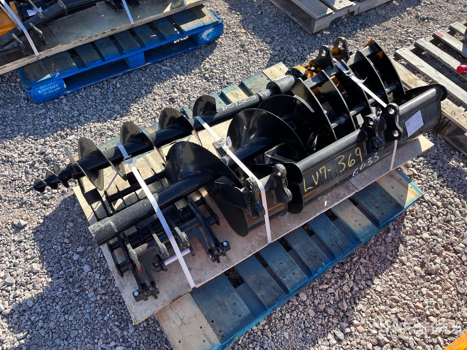 General Appearance with Foto, angolo anteriore sinistro