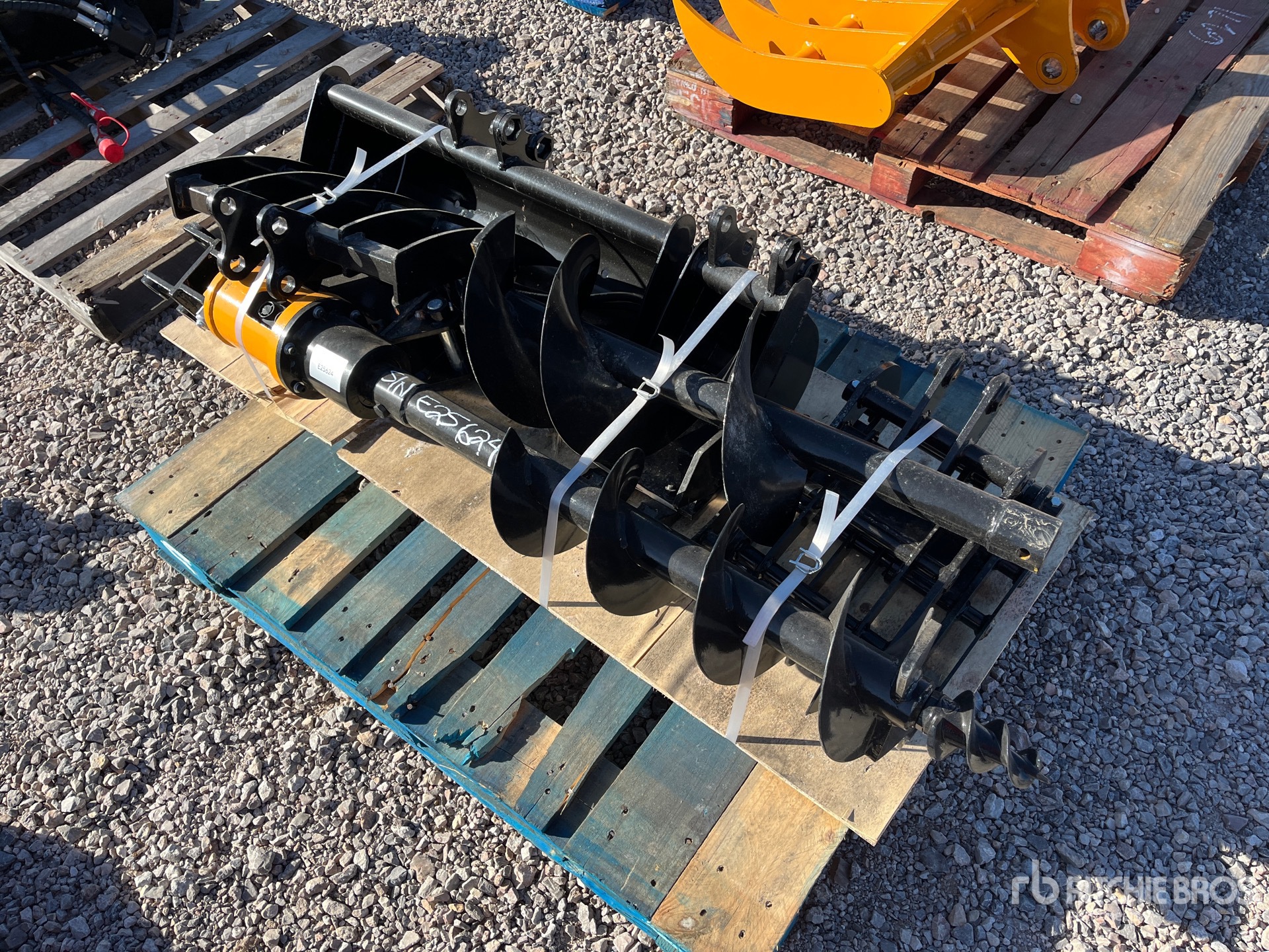 General Appearance with Foto, angolo anteriore destro