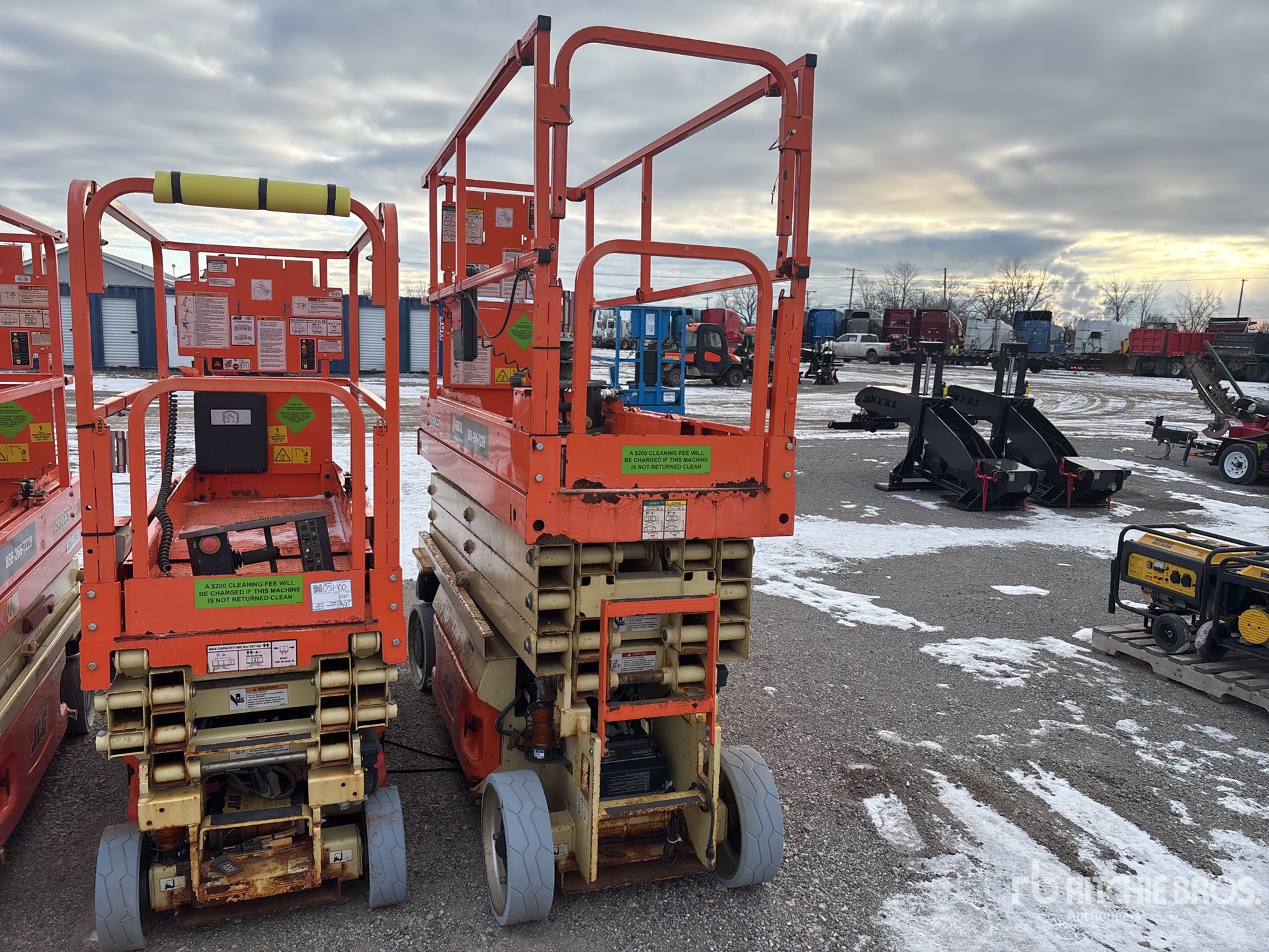 General Appearance with Picture, Left Rear Corner