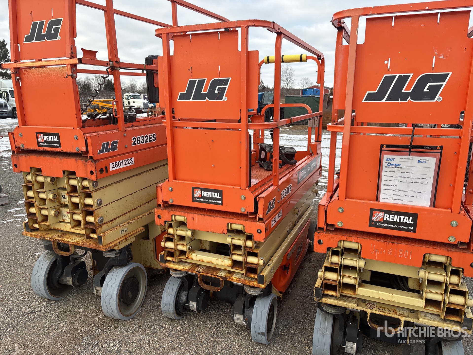 General Appearance with Bild, Ecke vorne links