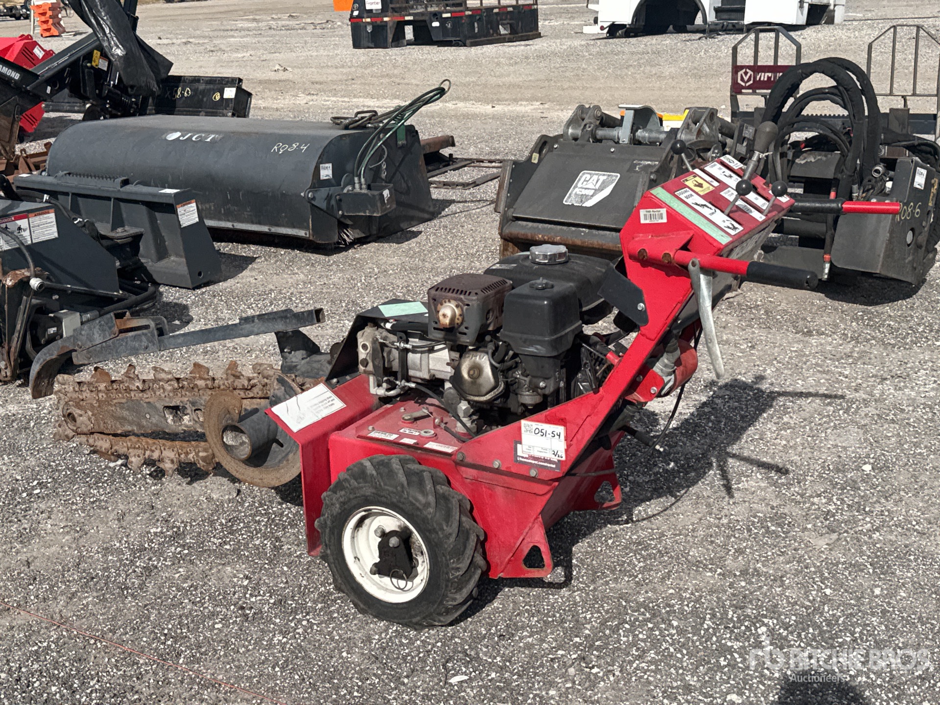 General Appearance with Foto, angolo posteriore sinistro