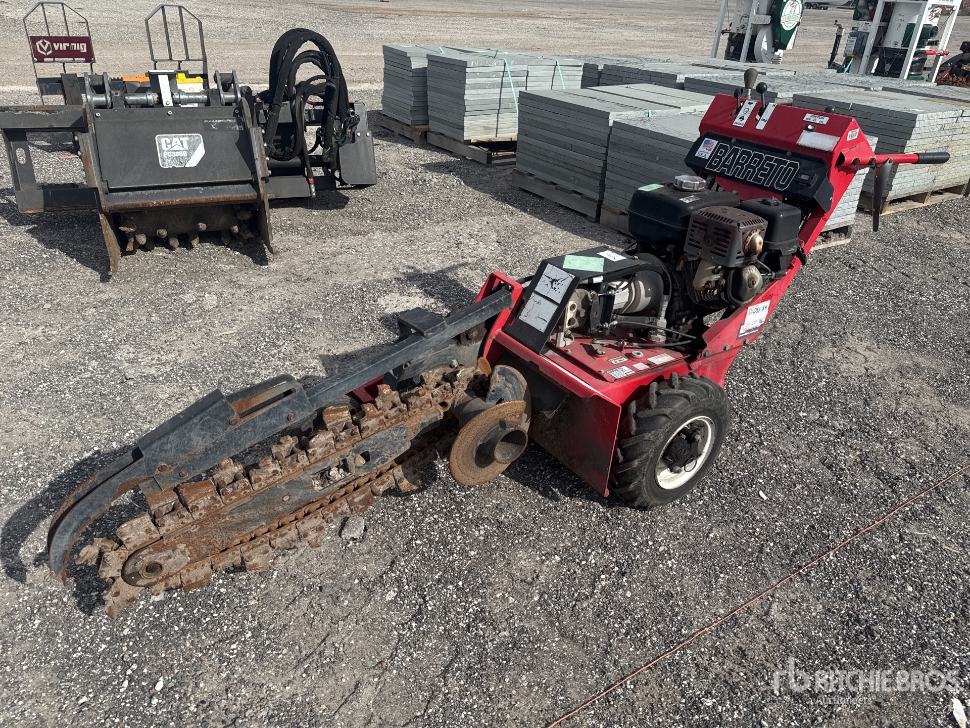 General Appearance with Foto, angolo anteriore sinistro