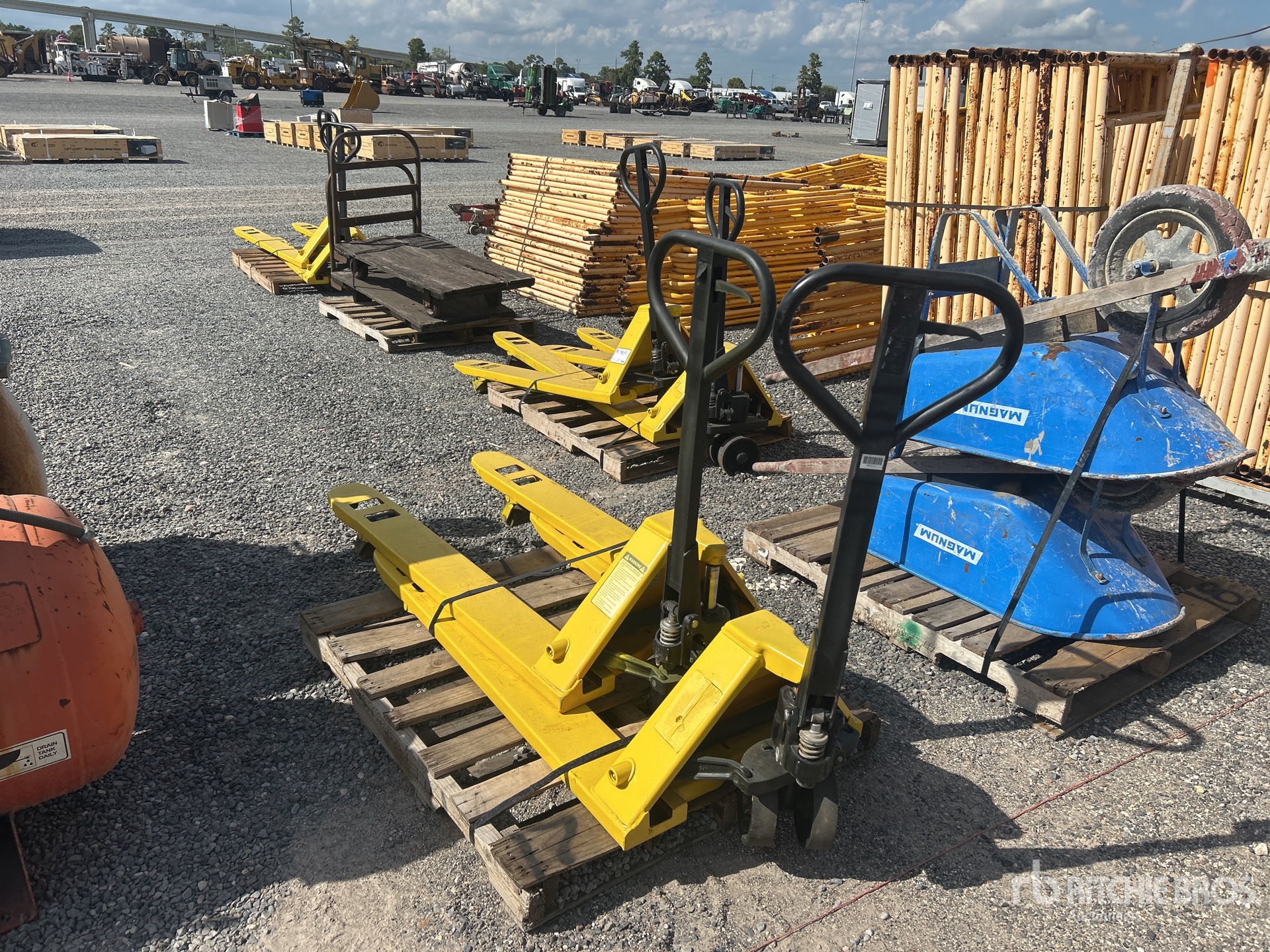 General Appearance with Imagen: esquina trasera izquierda