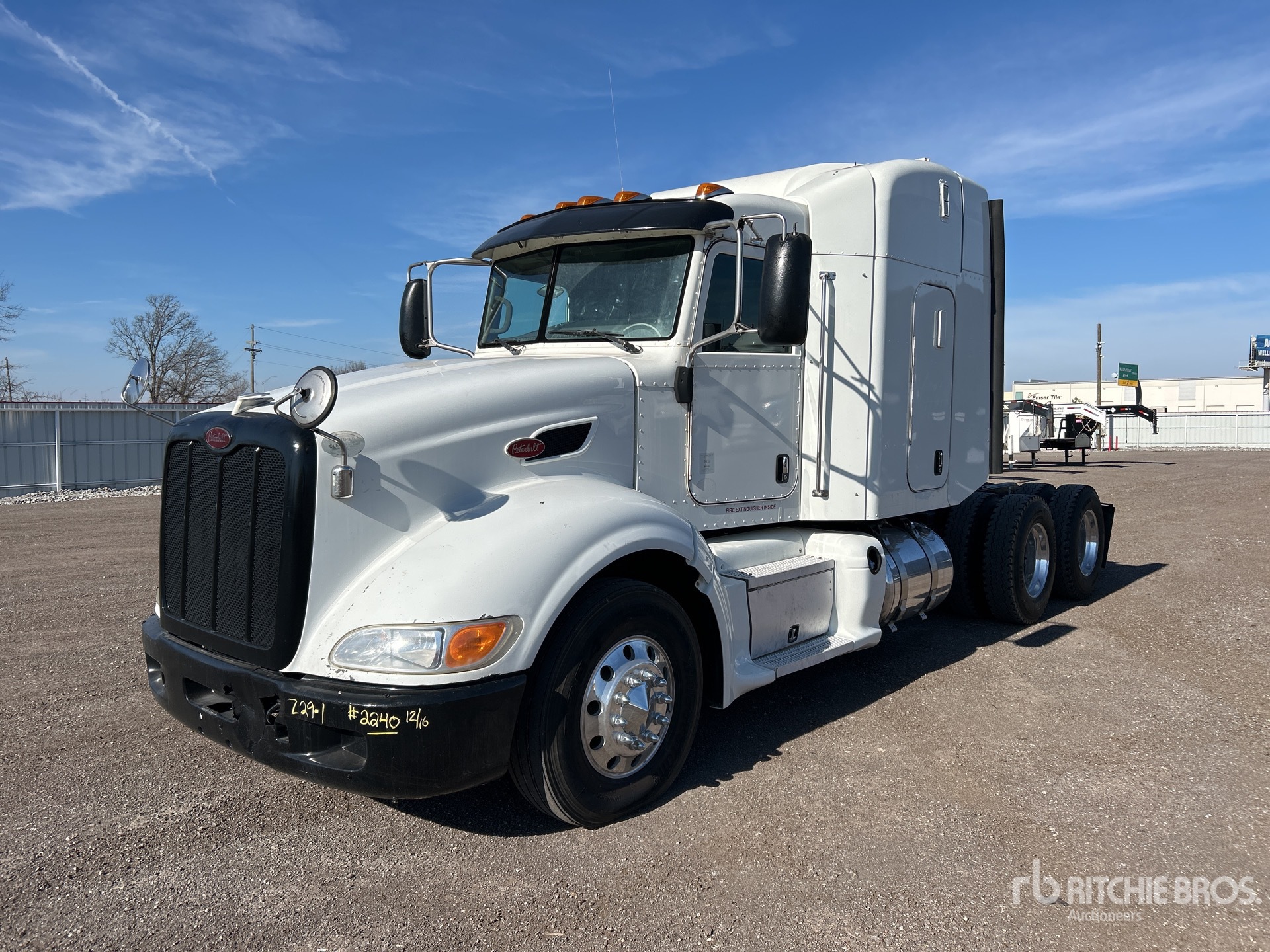 General Appearance with Picture, Left Front Corner