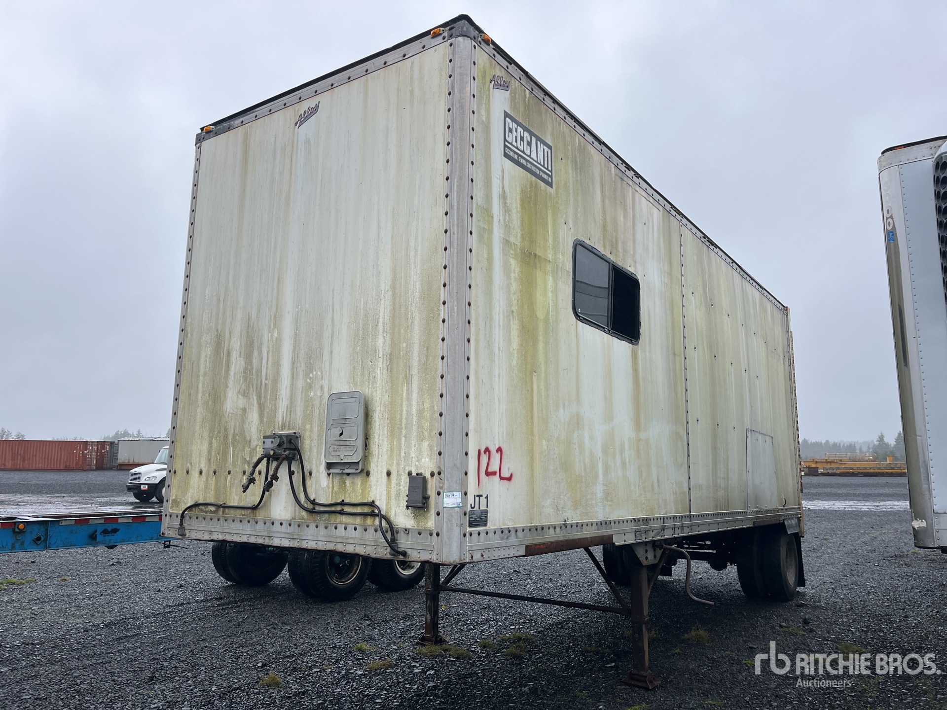 General Appearance with Image, coin avant gauche