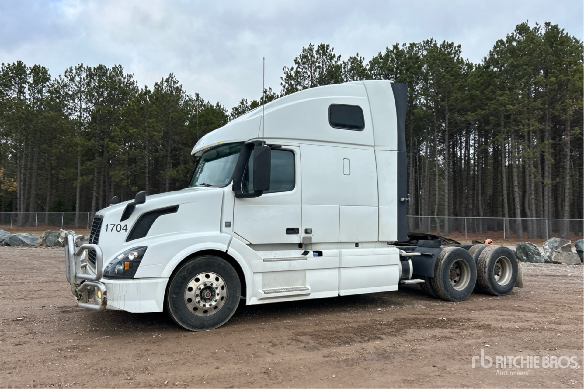 General Appearance with Picture, Left Front Corner