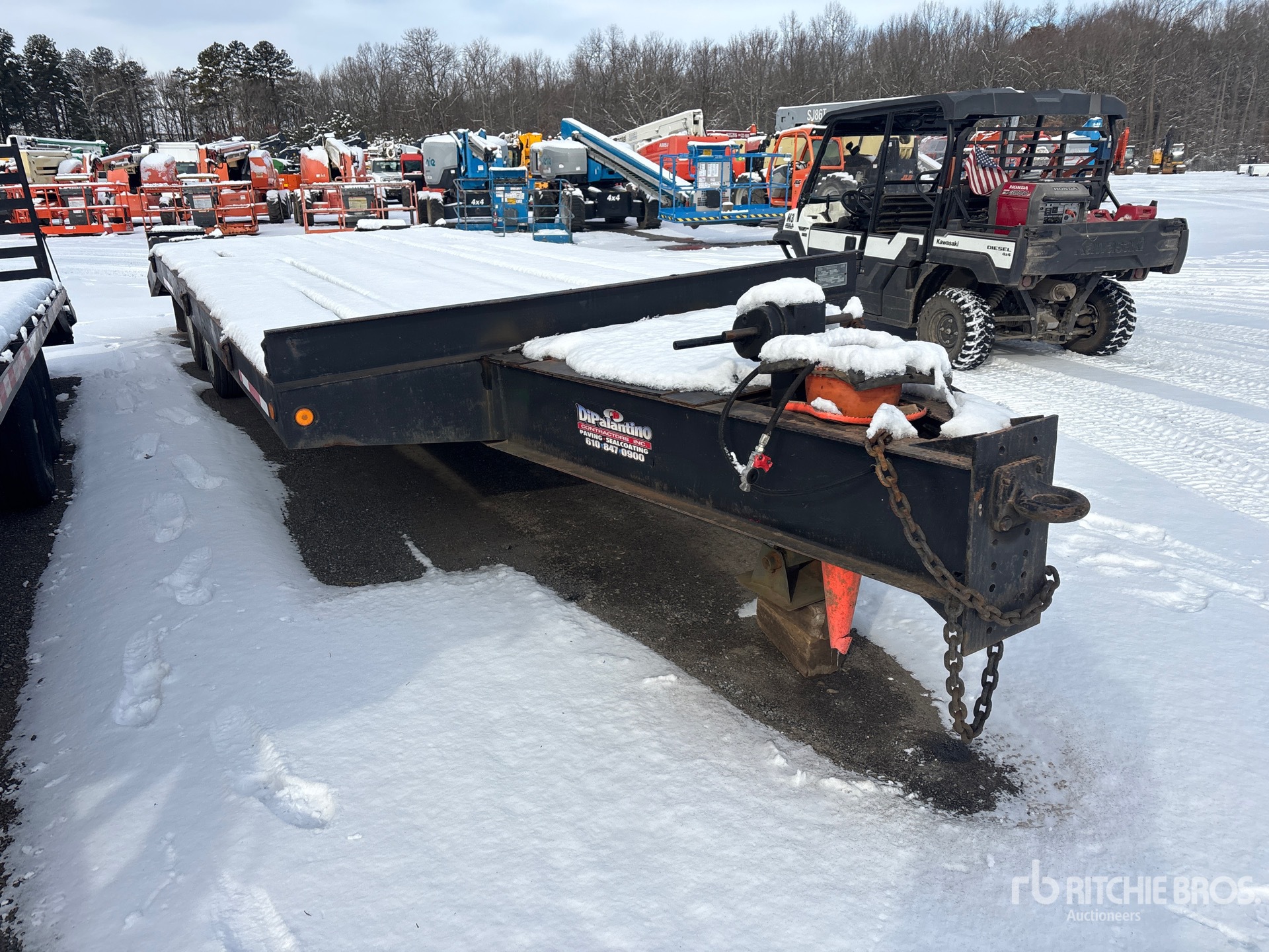 General Appearance with Bild, Ecke vorne rechts