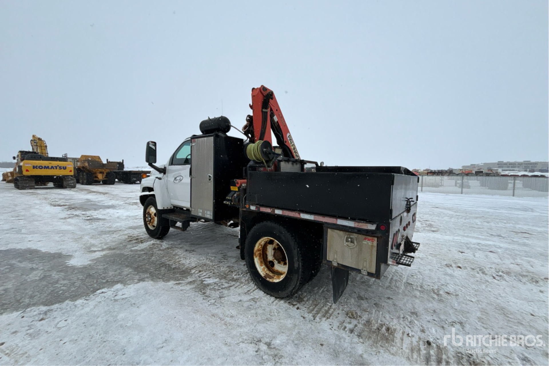 General Appearance with Foto, angolo posteriore sinistro