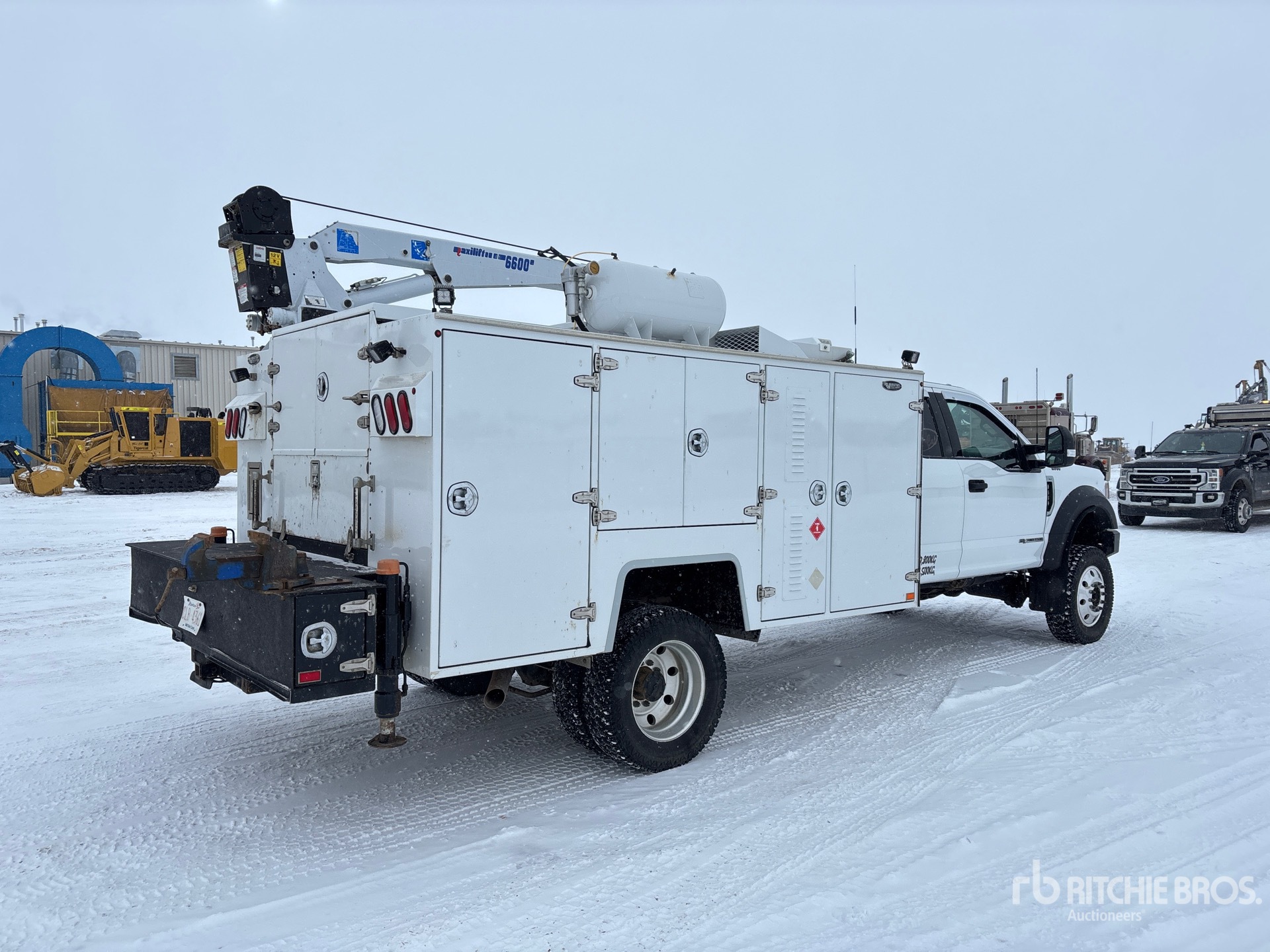 General Appearance with Foto, angolo anteriore sinistro